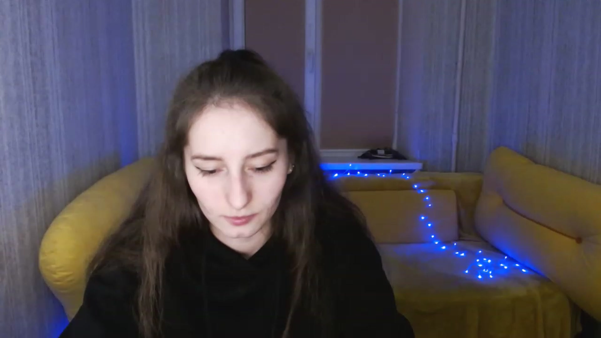 Gallery image thumbnail from Lunnaa_xx's myfreecams stream on, 01/18/2023, 16:21 image 7 of 20