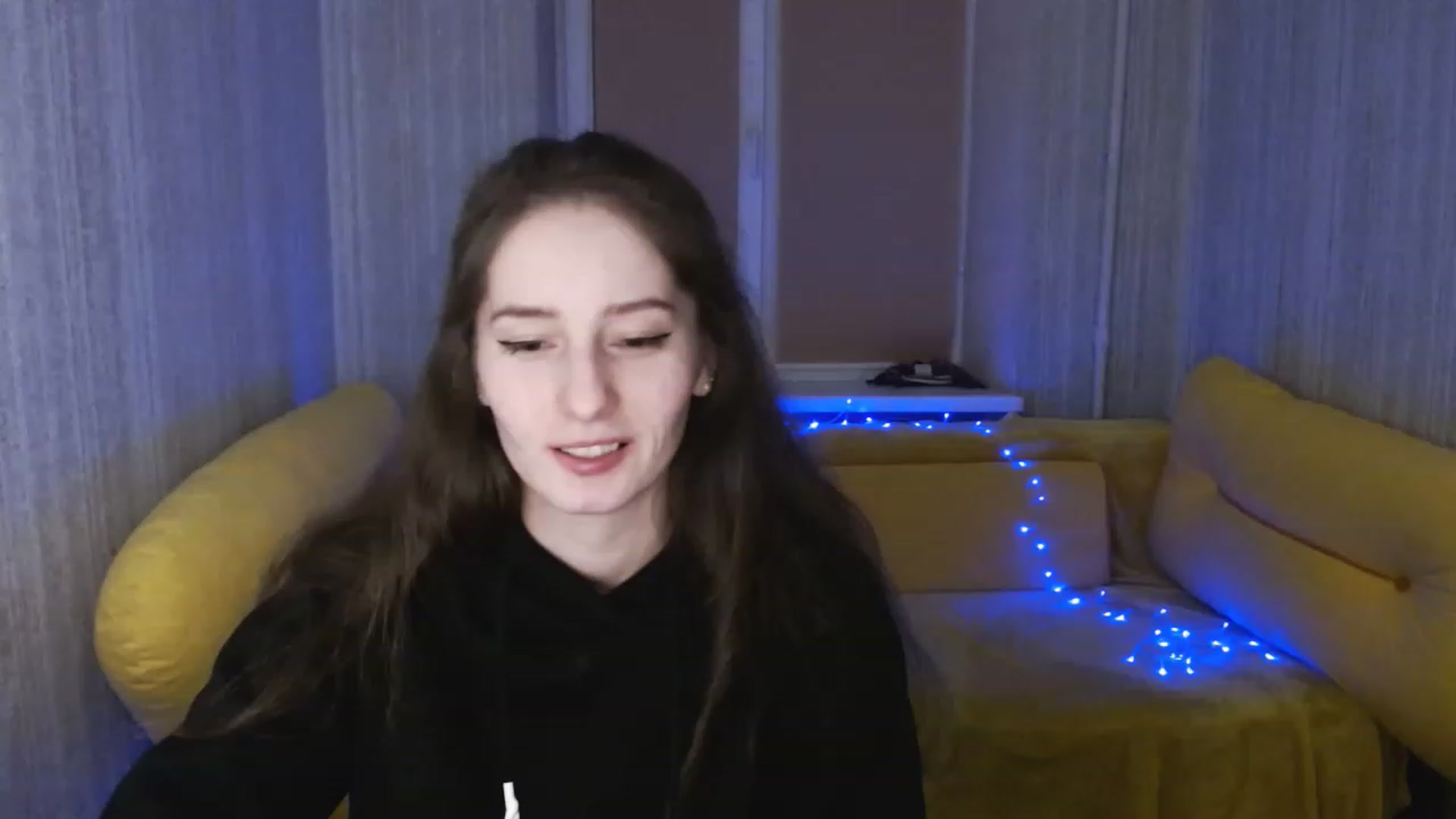 Gallery image thumbnail from Lunnaa_xx's myfreecams stream on, 01/18/2023, 16:21 image 6 of 20