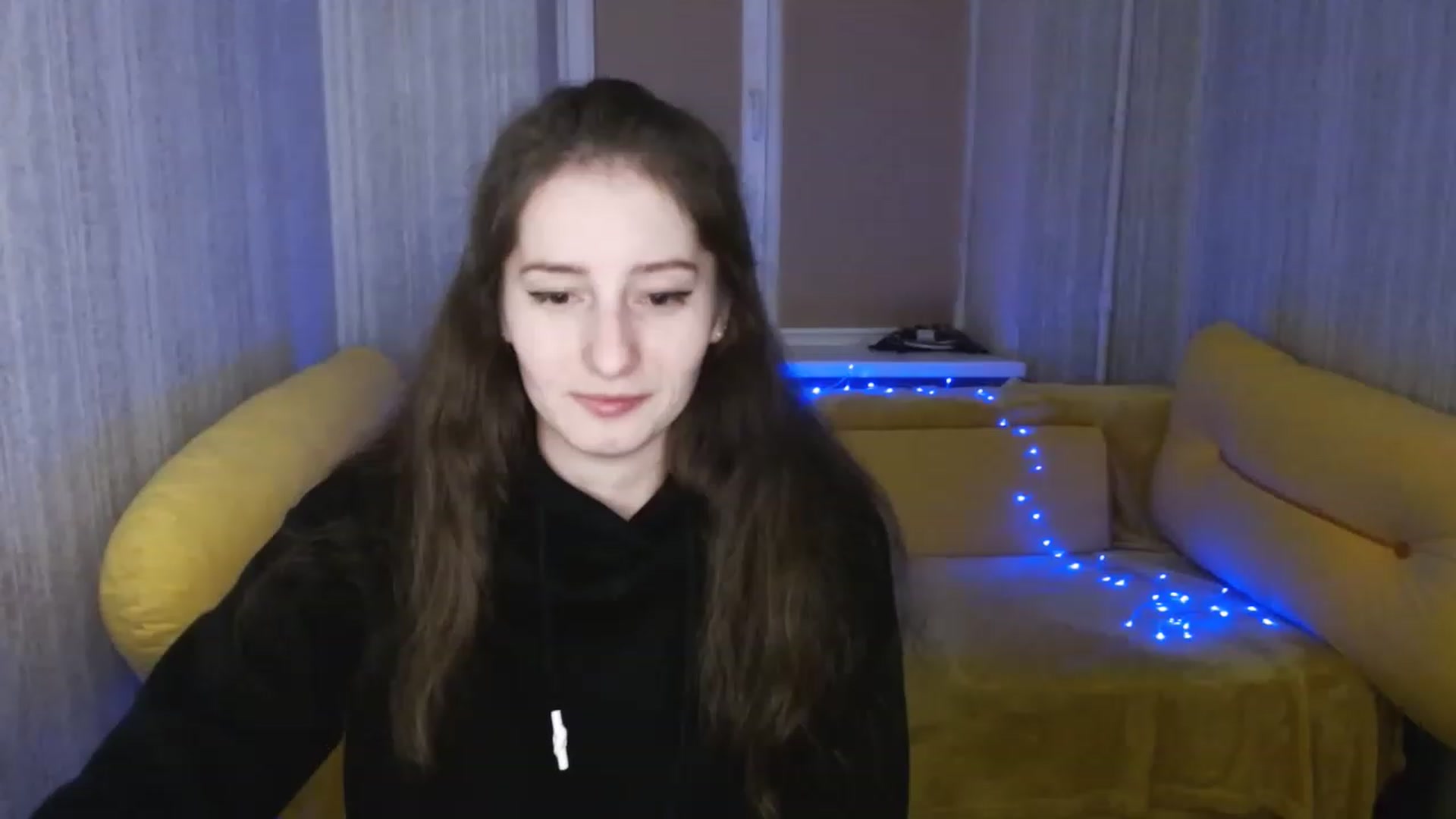 Gallery image thumbnail from Lunnaa_xx's myfreecams stream on, 01/18/2023, 16:21 image 18 of 20