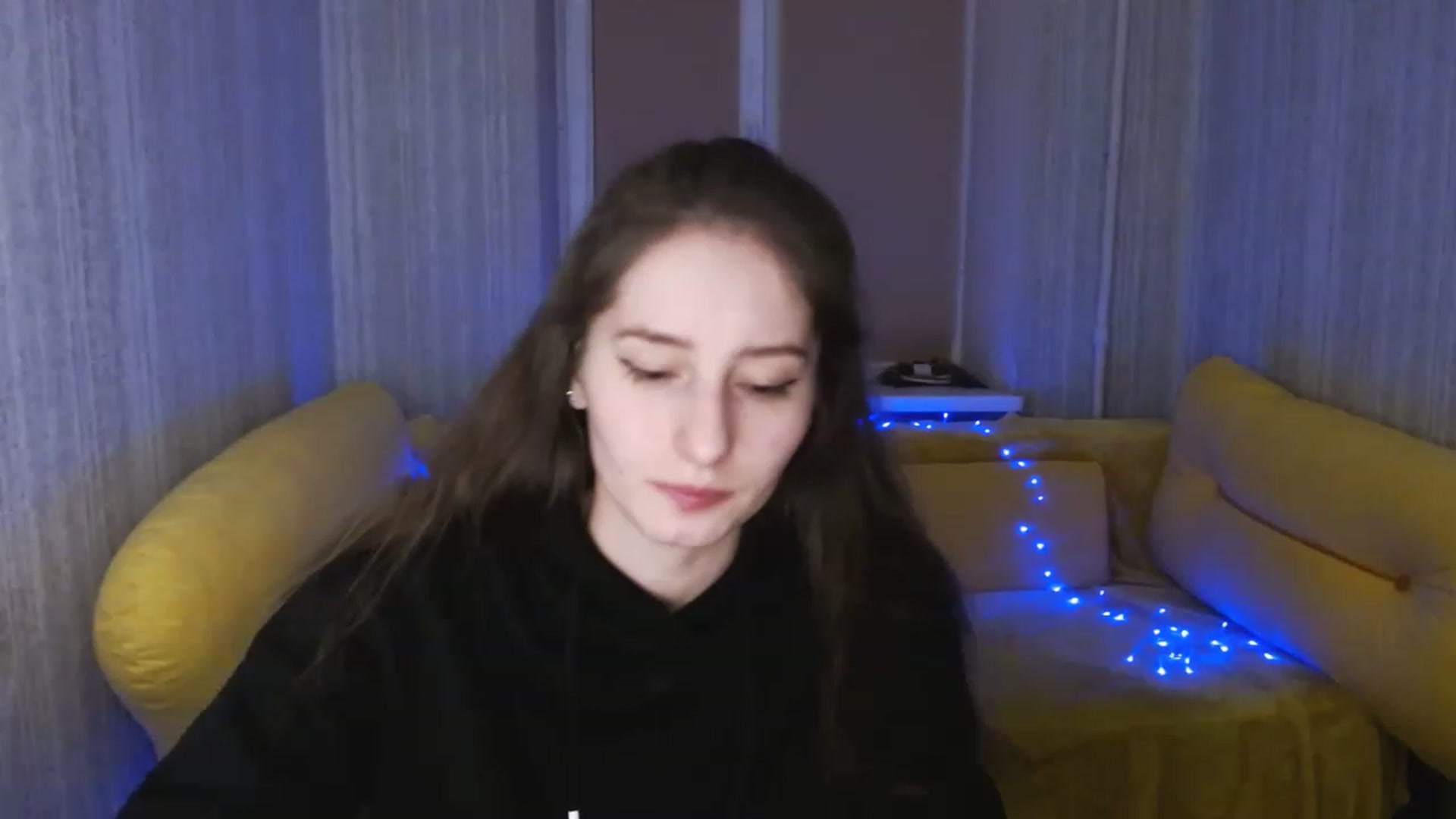 Gallery image thumbnail from Lunnaa_xx's myfreecams stream on, 01/18/2023, 16:21 image 3 of 20