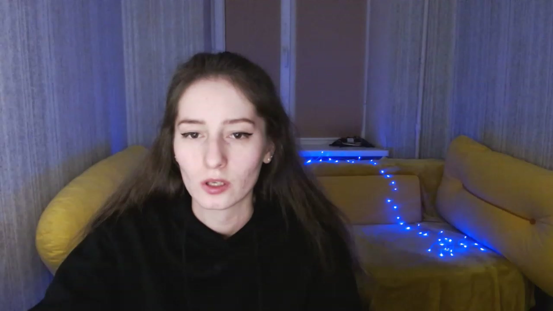 Gallery image thumbnail from Lunnaa_xx's myfreecams stream on, 01/18/2023, 16:21 image 1 of 20