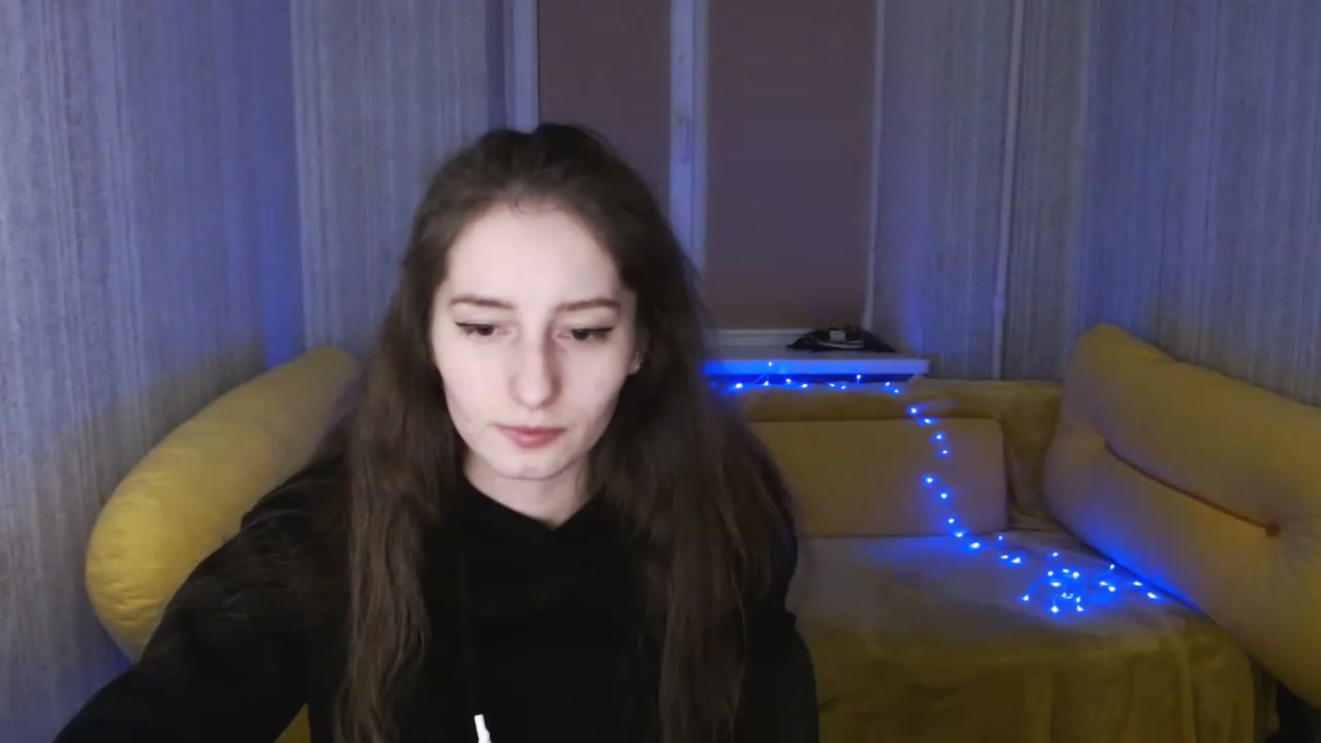 Gallery image thumbnail from Lunnaa_xx's myfreecams stream on, 01/18/2023, 16:21 image 10 of 20