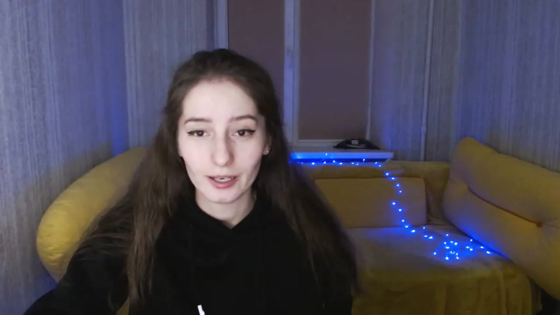 Gallery image thumbnail from Lunnaa_xx's myfreecams stream on, 01/18/2023, 16:21 image 8 of 20