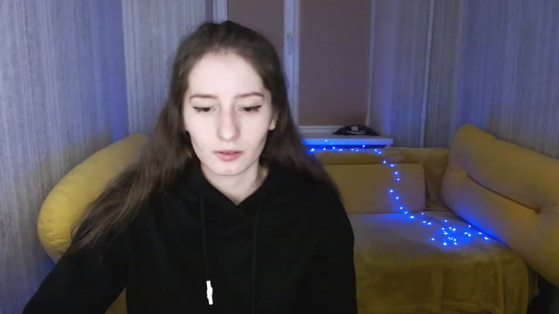Gallery image thumbnail from Lunnaa_xx's myfreecams stream on, 01/18/2023, 16:21 image 17 of 20
