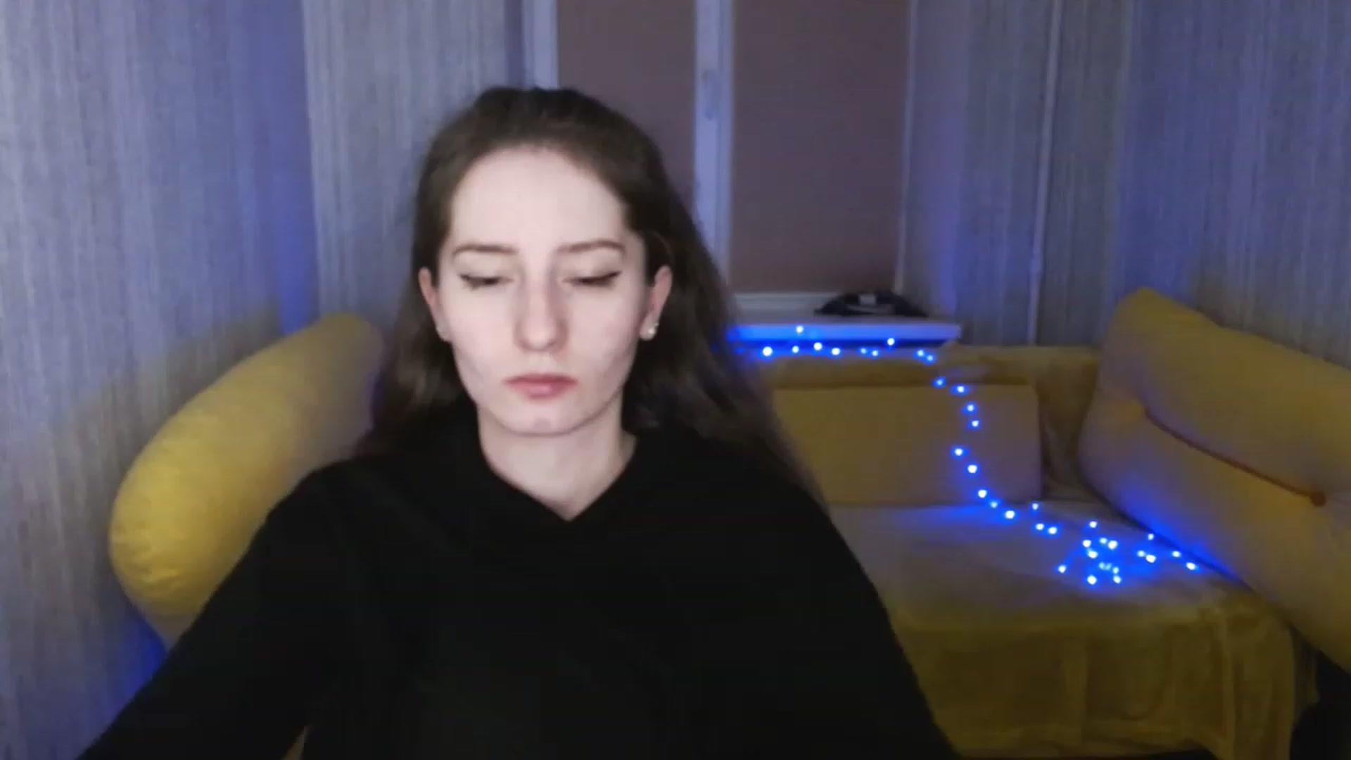 Gallery image thumbnail from Lunnaa_xx's myfreecams stream on, 01/18/2023, 17:13 image 16 of 20