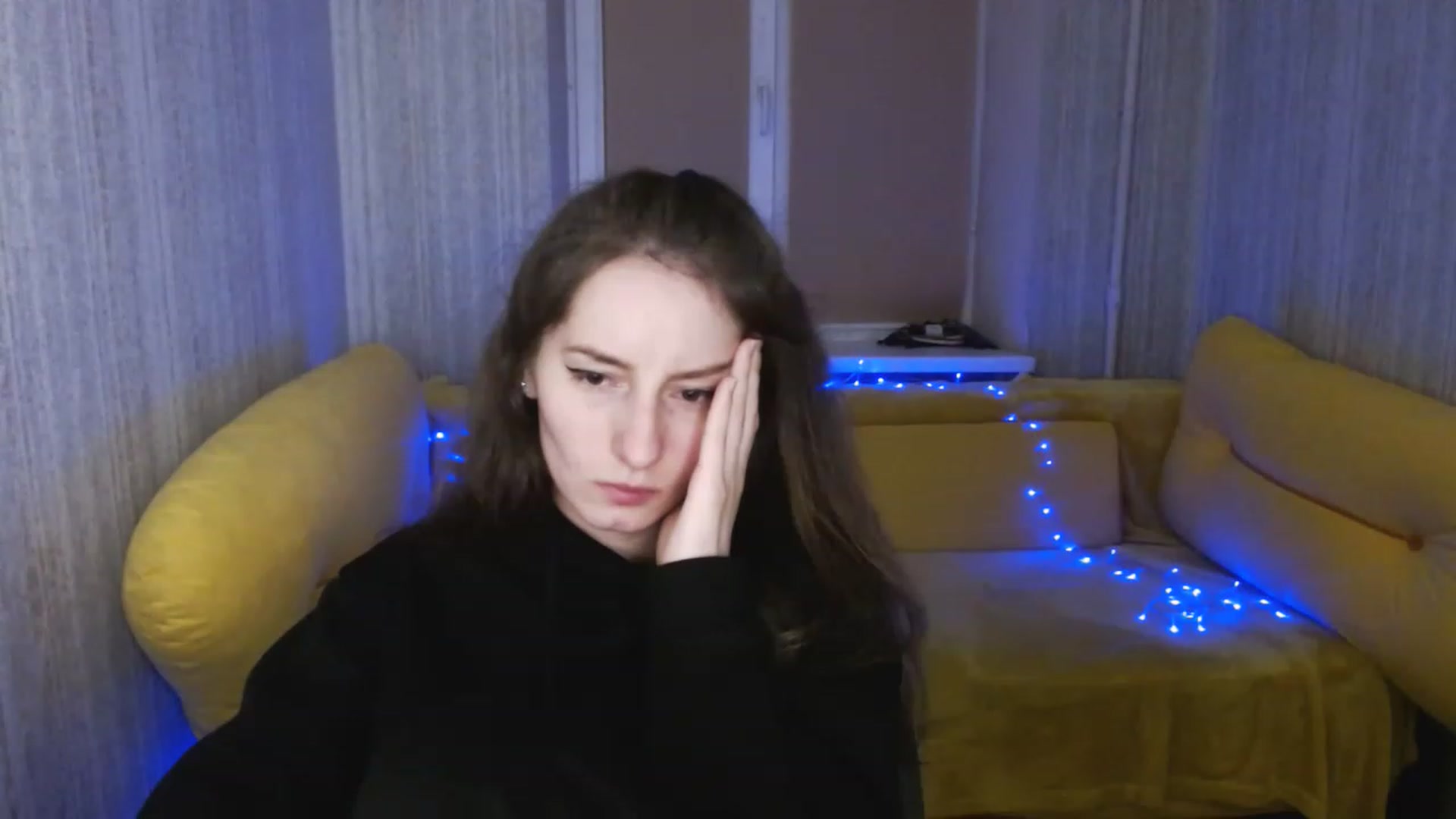 Gallery image thumbnail from Lunnaa_xx's myfreecams stream on, 01/18/2023, 17:13 image 10 of 20