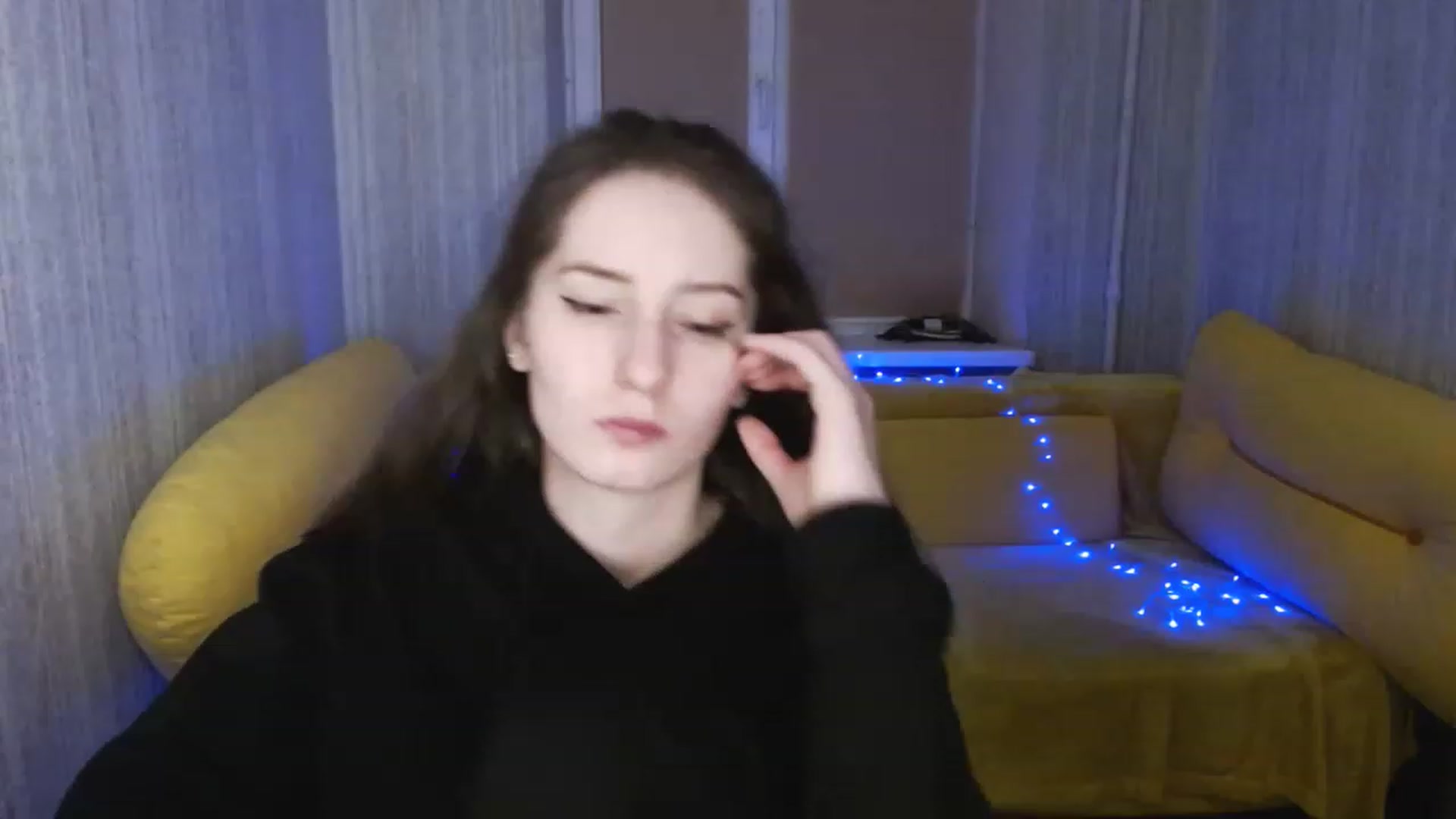Gallery image thumbnail from Lunnaa_xx's myfreecams stream on, 01/18/2023, 17:13 image 13 of 20