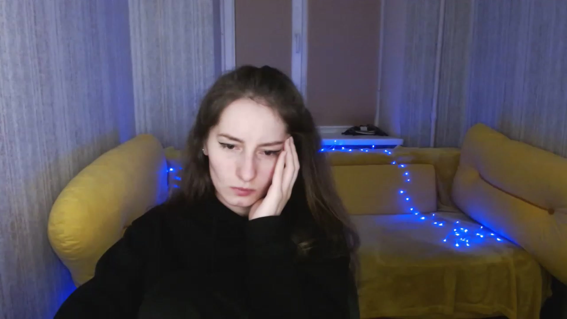 Gallery image thumbnail from Lunnaa_xx's myfreecams stream on, 01/18/2023, 17:13 image 9 of 20