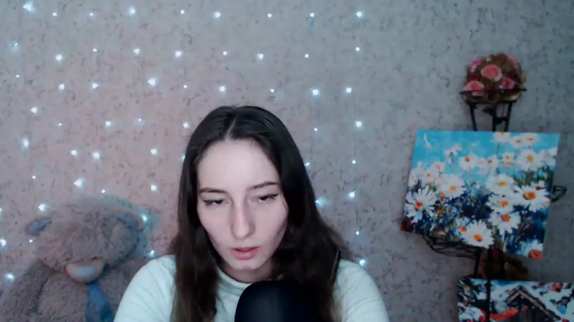Gallery image thumbnail from Lunnaa_xx's myfreecams stream on, 02/01/2023, 16:05 image 20 of 20