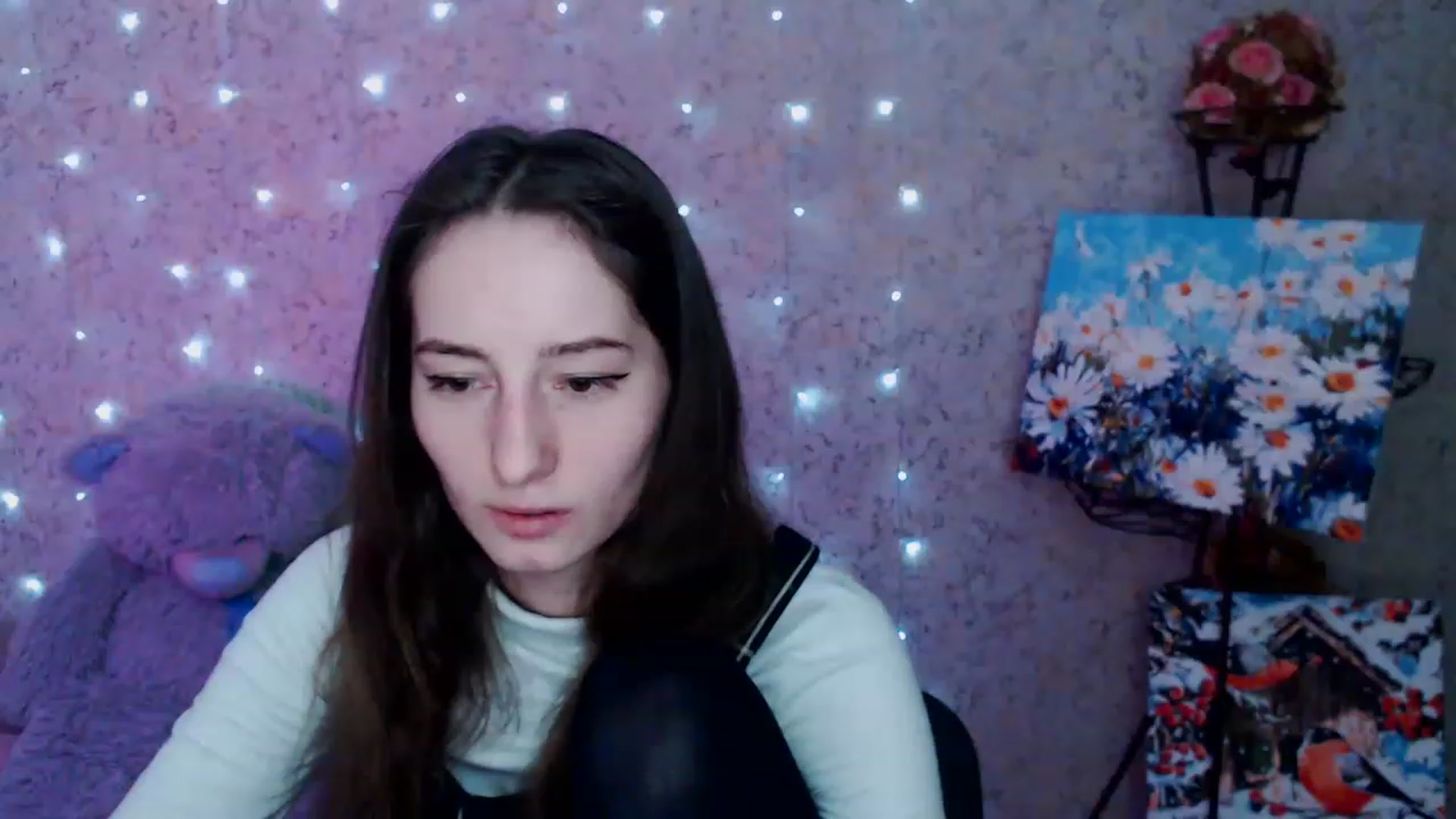 Gallery image thumbnail from Lunnaa_xx's myfreecams stream on, 02/01/2023, 16:05 image 1 of 20