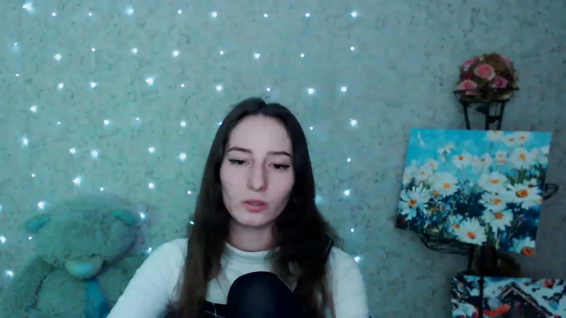 Gallery image thumbnail from Lunnaa_xx's myfreecams stream on, 02/01/2023, 16:05 image 18 of 20