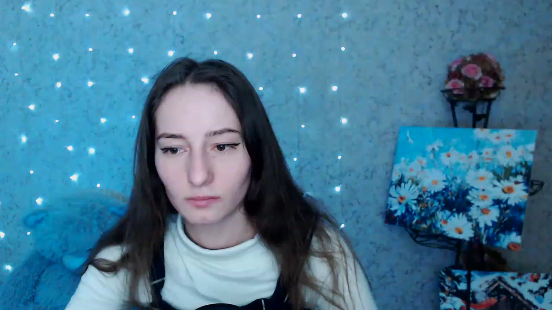Gallery image thumbnail from Lunnaa_xx's myfreecams stream on, 02/01/2023, 16:05 image 5 of 20