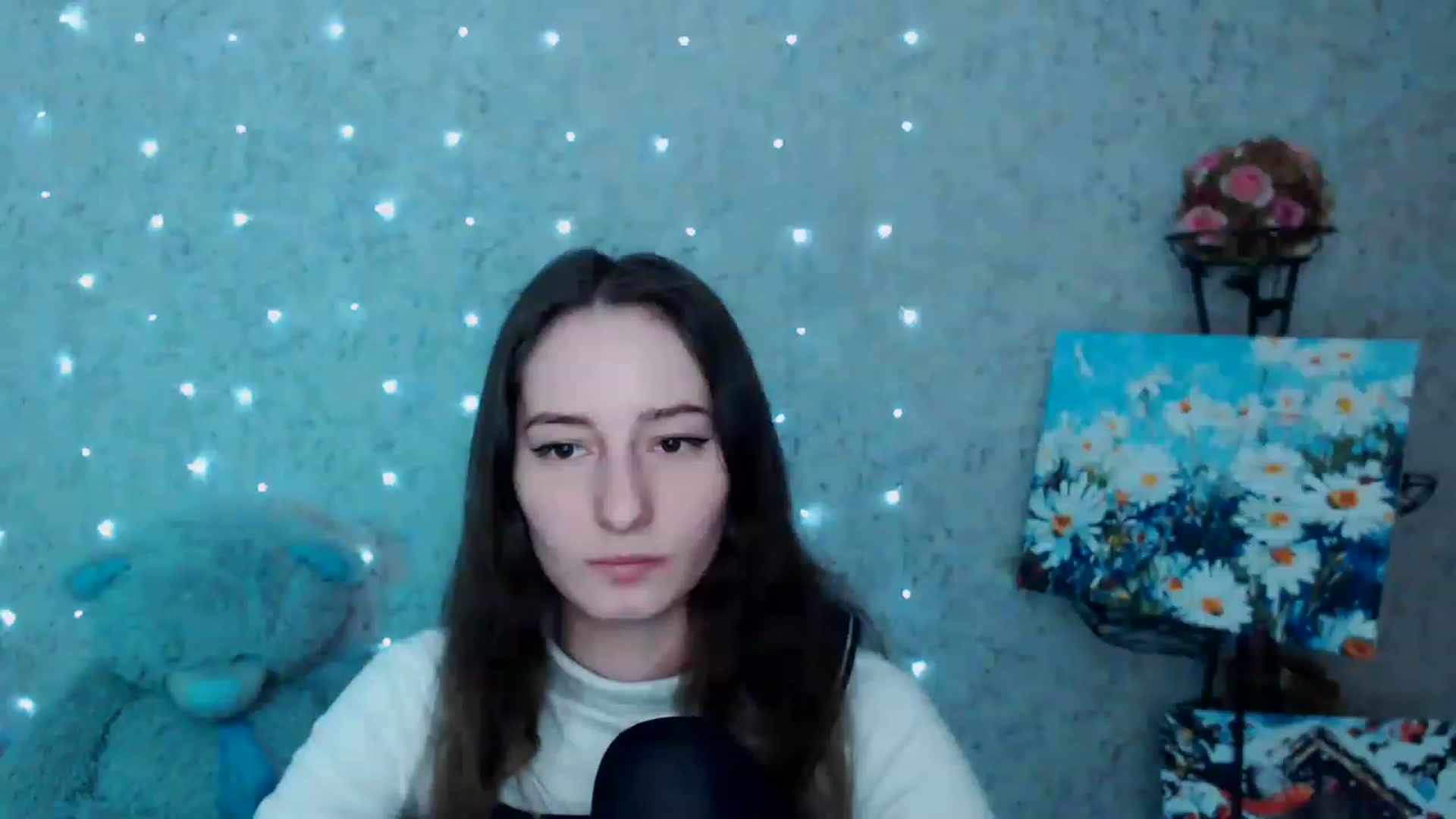 Gallery image thumbnail from Lunnaa_xx's myfreecams stream on, 02/01/2023, 16:05 image 17 of 20