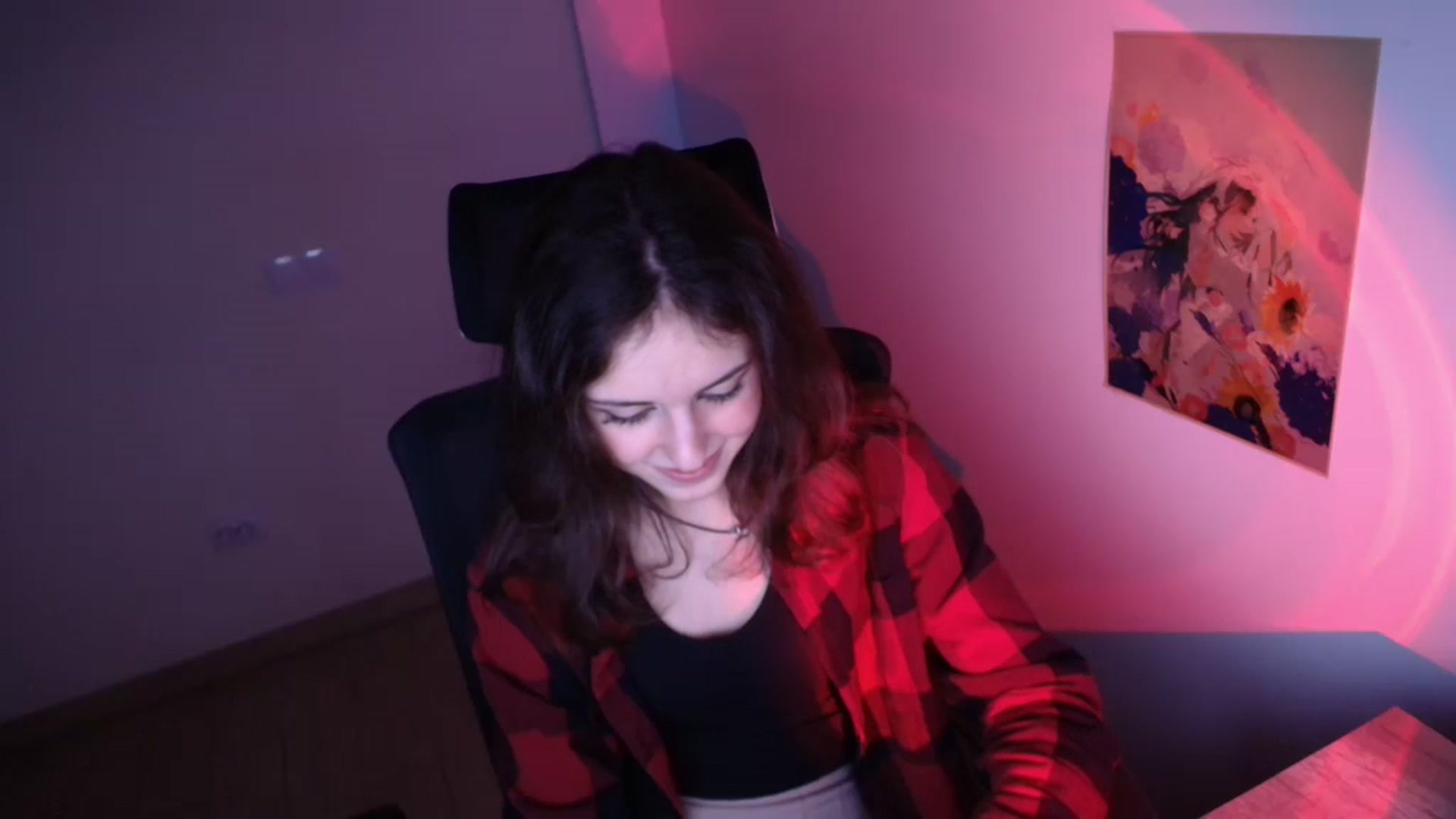 Gallery image thumbnail from Lurenn's myfreecams stream on, 11/26/2023, 16:09 image 16 of 20