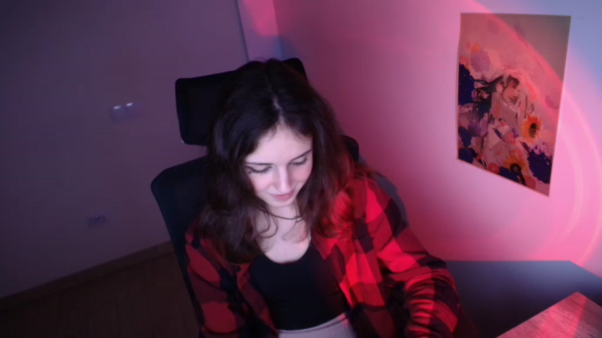 Gallery image thumbnail from Lurenn's myfreecams stream on, 11/26/2023, 16:09 image 15 of 20