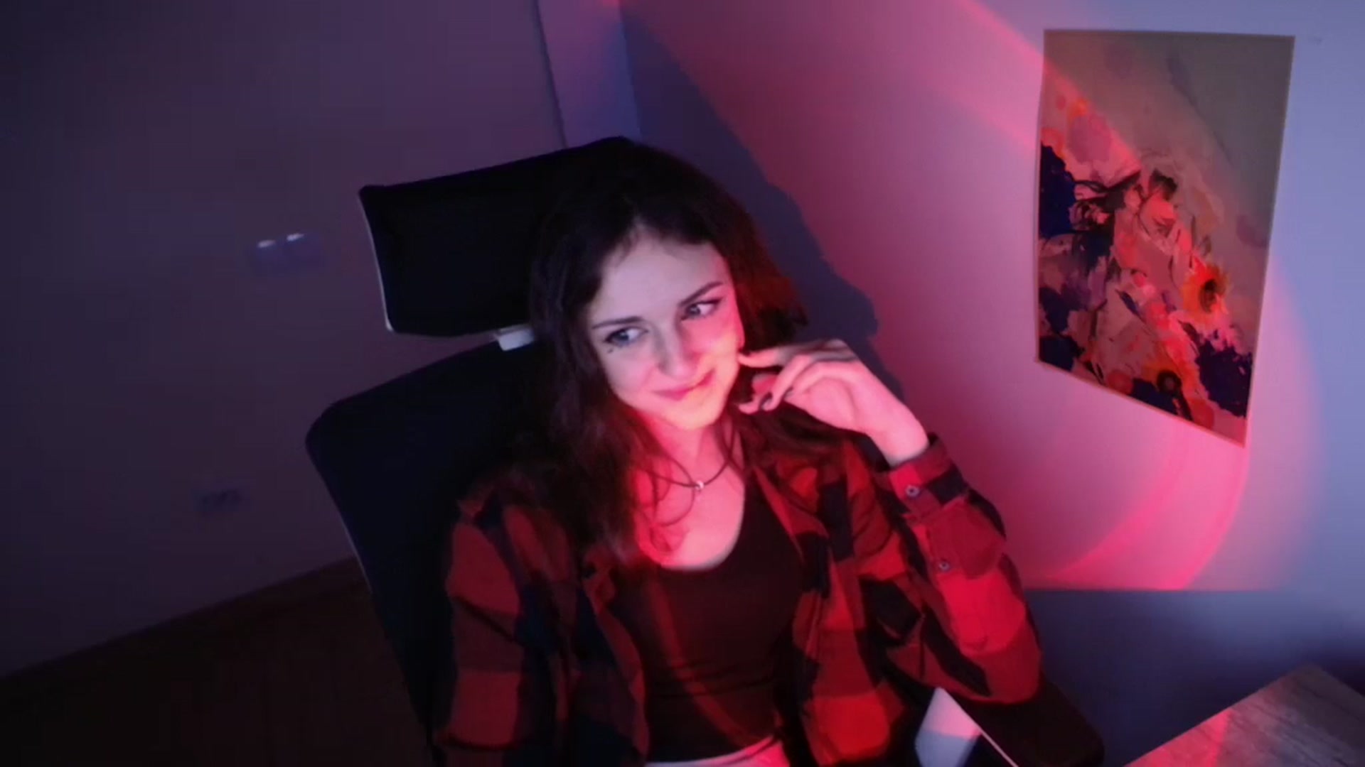 Gallery image thumbnail from Lurenn's myfreecams stream on, 11/26/2023, 16:09 image 6 of 20