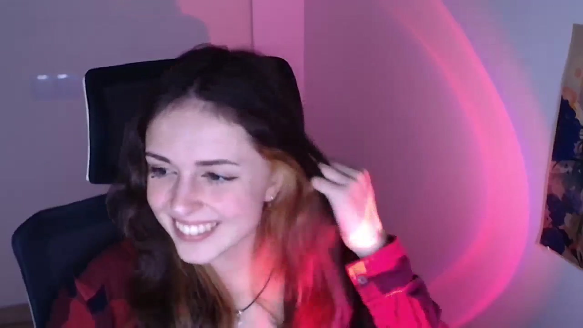 Gallery image thumbnail from Lurenn's myfreecams stream on, 11/27/2023, 08:41 image 10 of 20