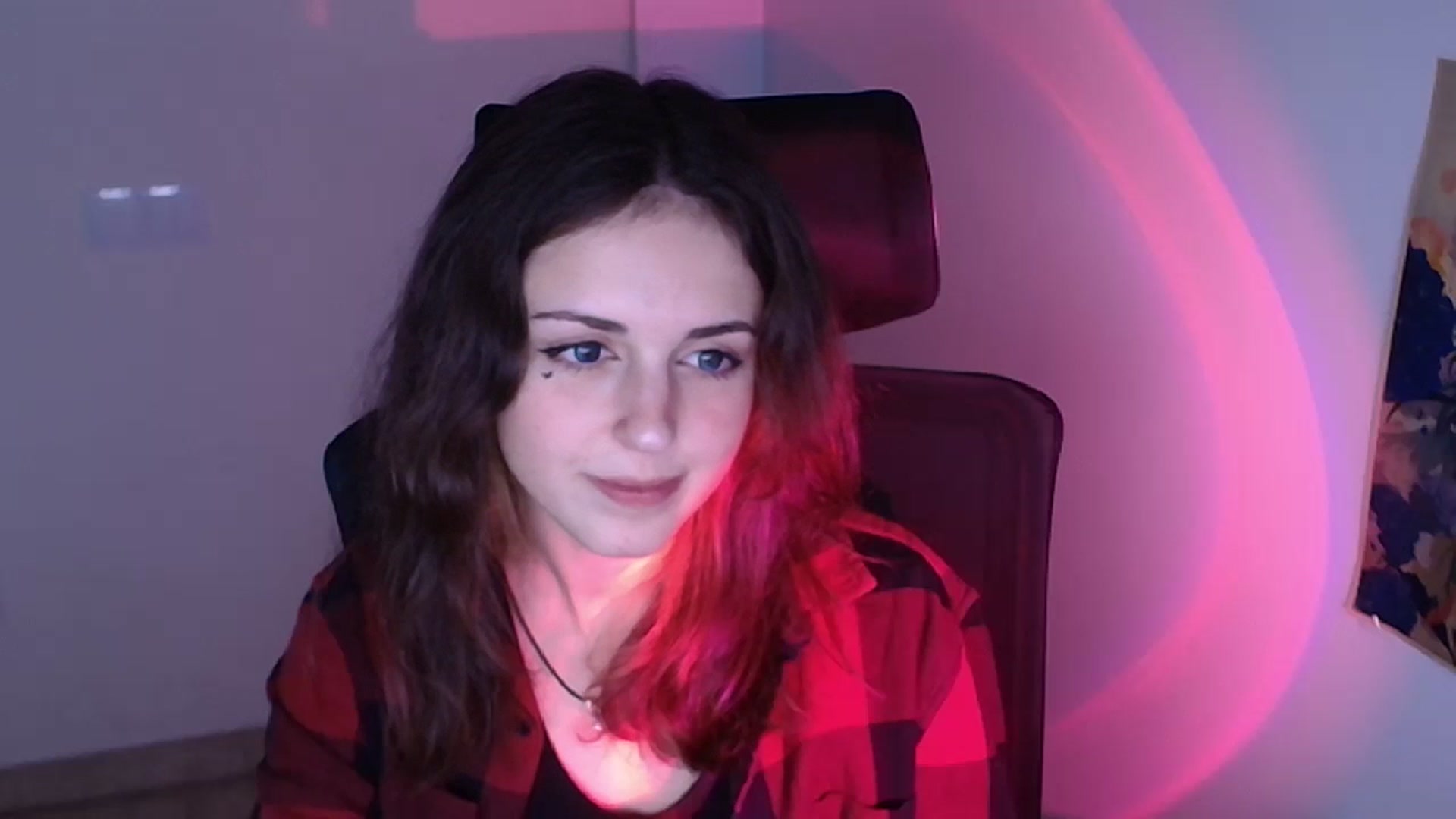 Gallery image thumbnail from Lurenn's myfreecams stream on, 11/27/2023, 08:41 image 20 of 20