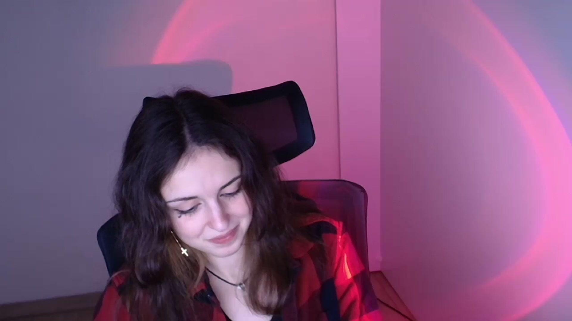 Gallery image thumbnail from Lurenn's myfreecams stream on, 11/27/2023, 09:45 image 1 of 20