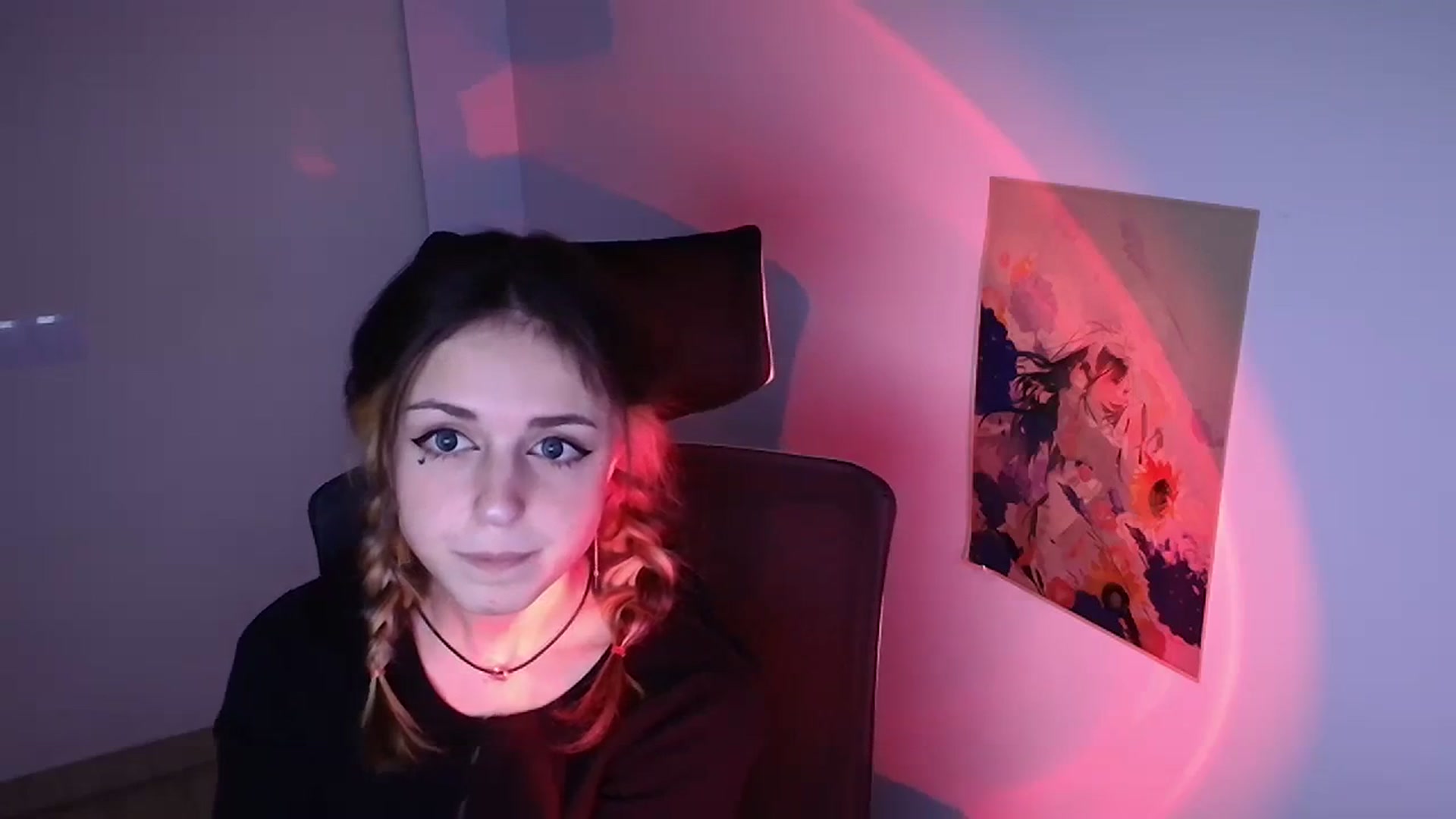 Gallery image thumbnail from Lurenn's myfreecams stream on, 11/28/2023, 15:46 image 20 of 20