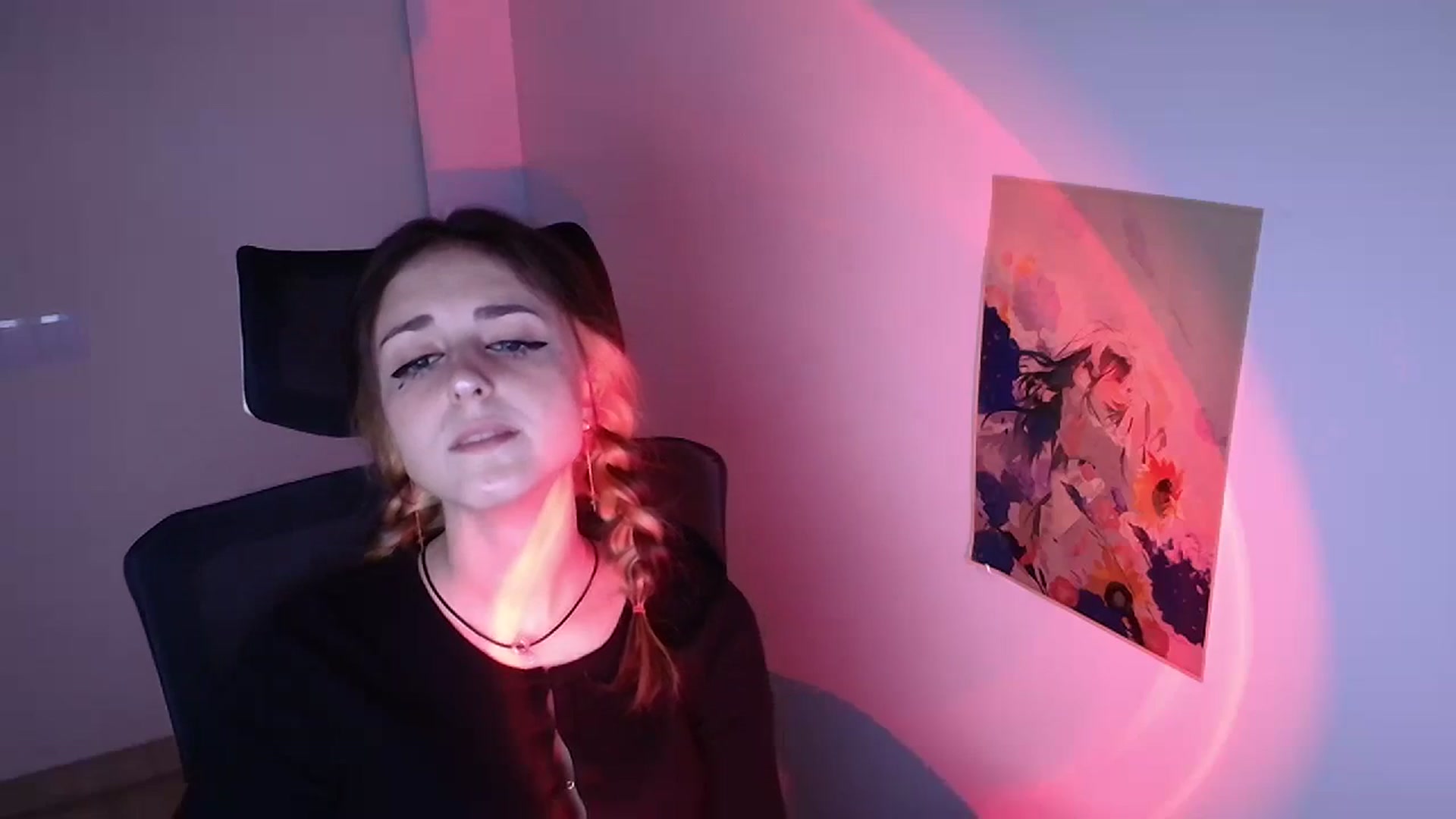 Gallery image thumbnail from Lurenn's myfreecams stream on, 11/28/2023, 15:46 image 2 of 20