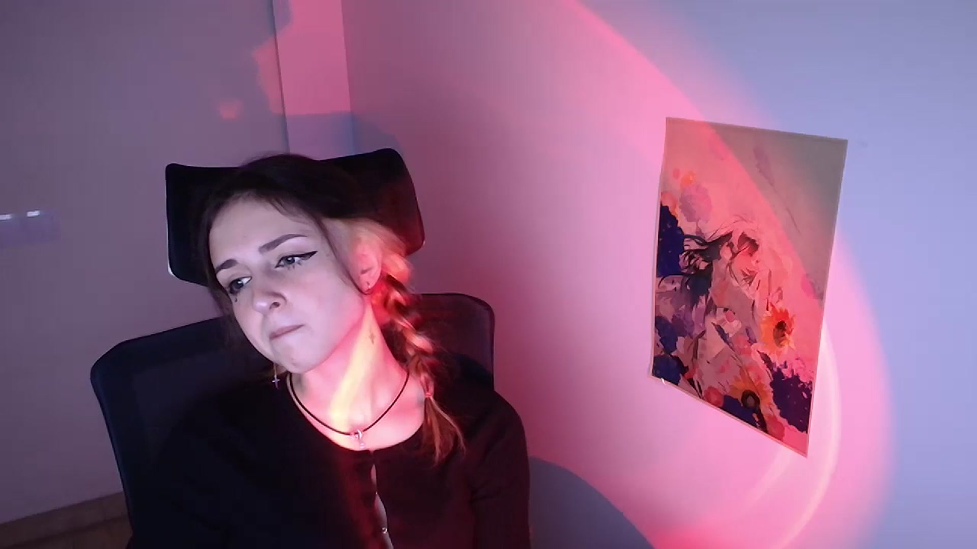 Gallery image thumbnail from Lurenn's myfreecams stream on, 11/28/2023, 15:46 image 3 of 20