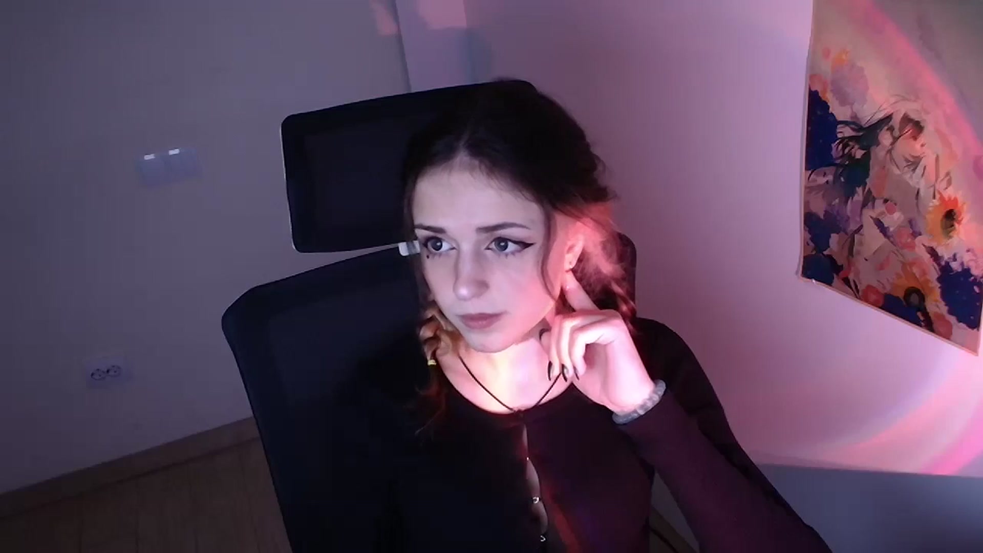 Gallery image thumbnail from Lurenn's myfreecams stream on, 11/29/2023, 09:48 image 18 of 20