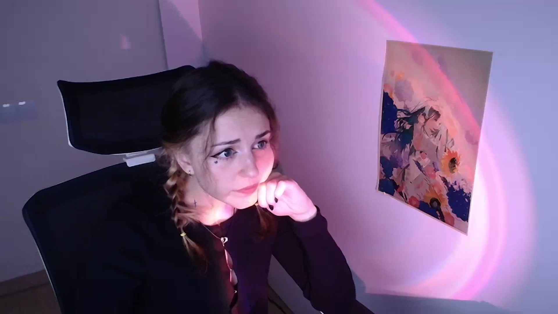 Gallery image thumbnail from Lurenn's myfreecams stream on, 11/29/2023, 11:36 image 8 of 20