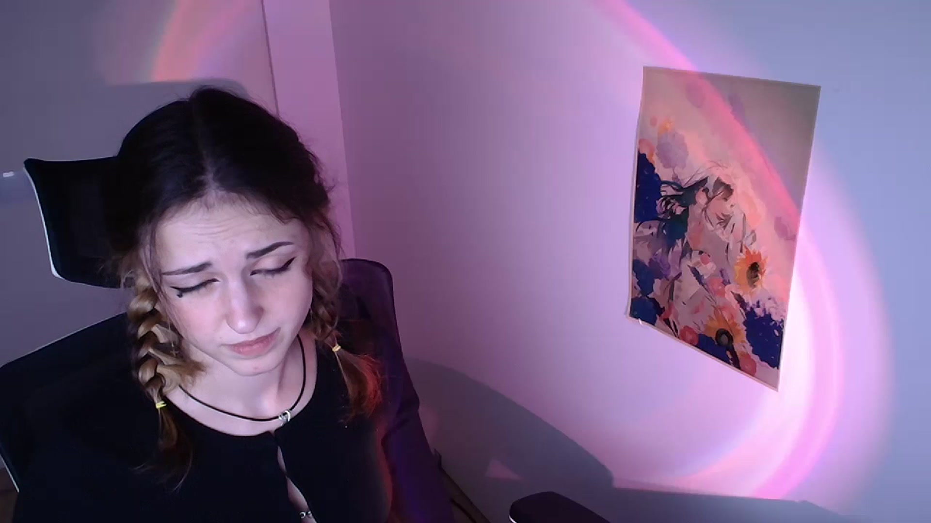 Gallery image thumbnail from Lurenn's myfreecams stream on, 11/29/2023, 12:52 image 5 of 20