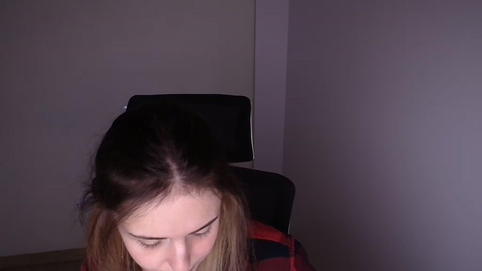 Gallery image thumbnail from Lurenn's myfreecams stream on, 12/04/2023, 17:32 image 11 of 20