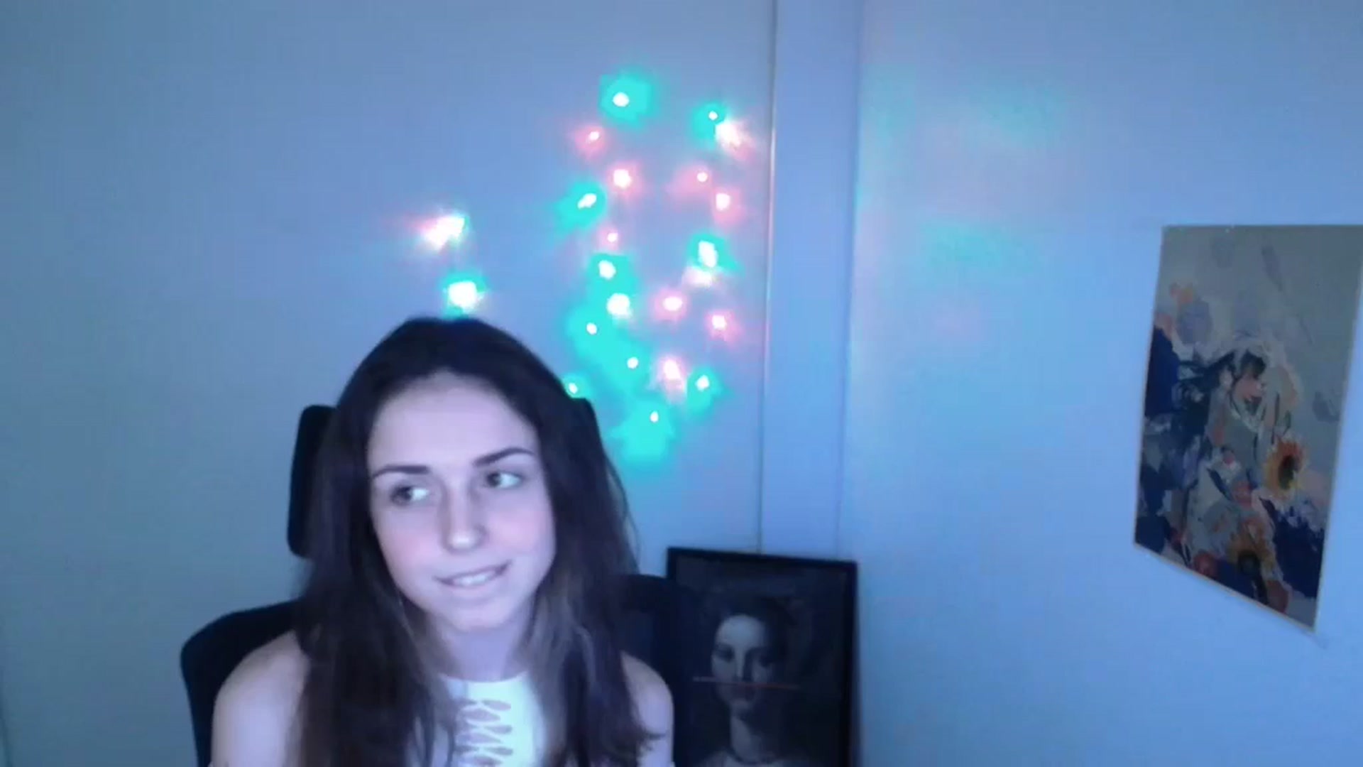 Gallery image thumbnail from Lurenn's myfreecams stream on, 12/07/2023, 10:21 image 1 of 20