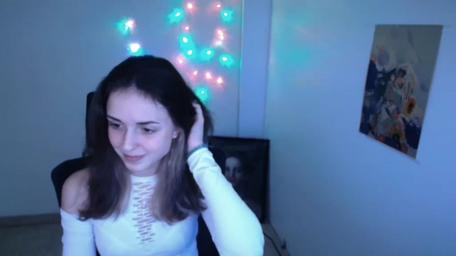 Gallery image thumbnail from Lurenn's myfreecams stream on, 12/07/2023, 10:21 image 6 of 20
