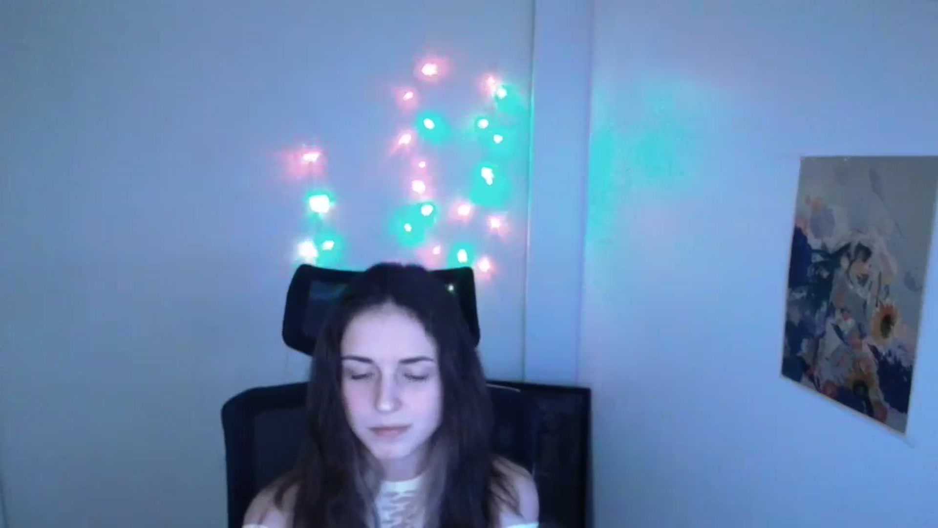 Gallery image thumbnail from Lurenn's myfreecams stream on, 12/07/2023, 10:21 image 4 of 20