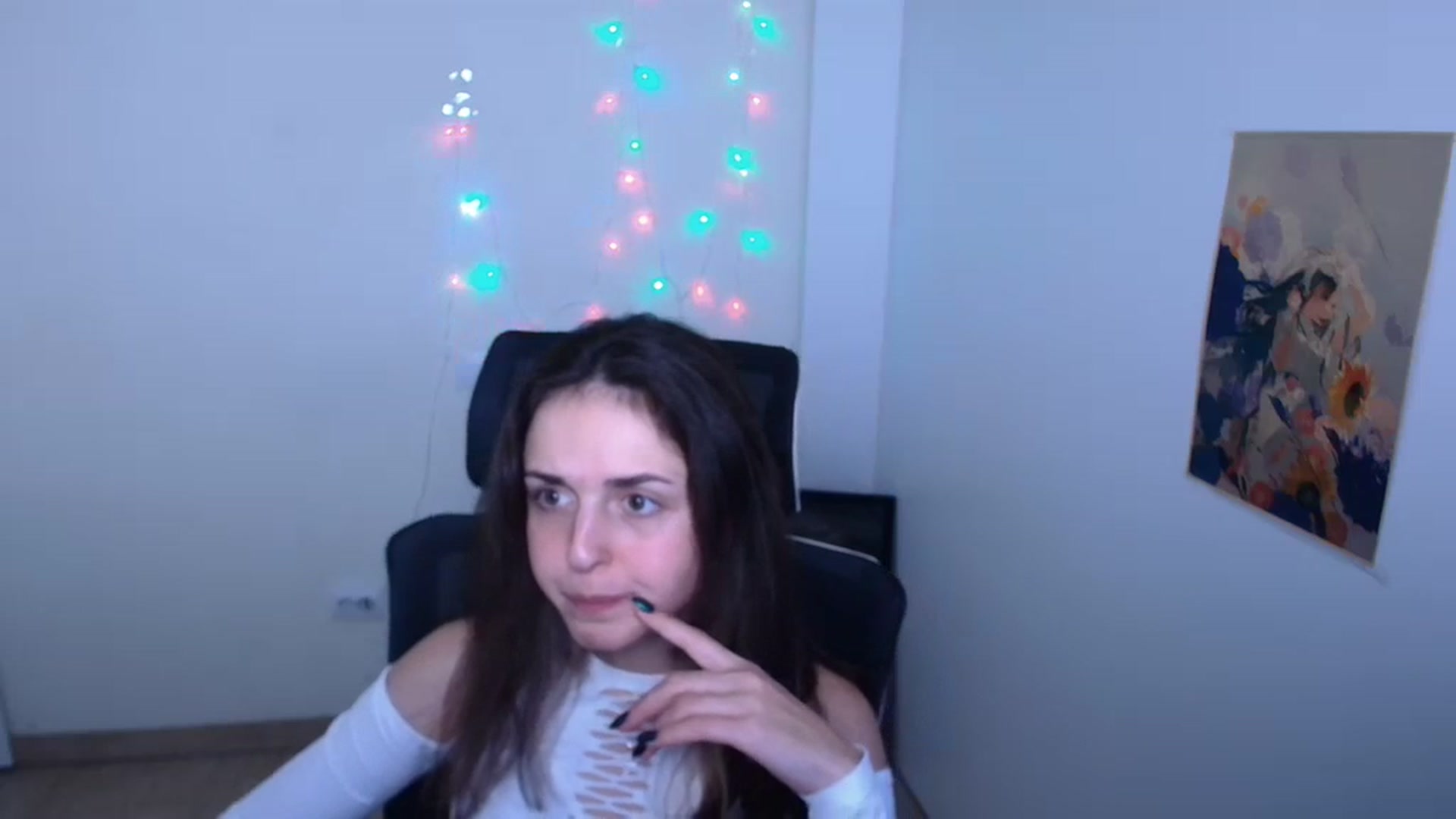 Gallery image thumbnail from Lurenn's myfreecams stream on, 12/07/2023, 12:53 image 7 of 20
