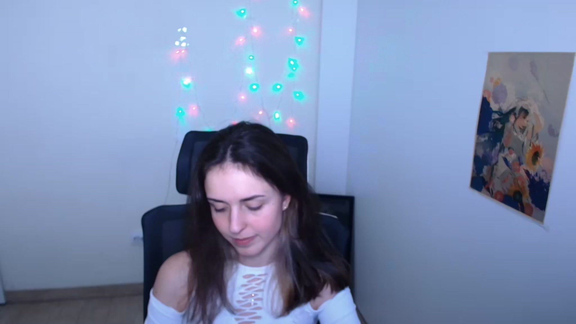 Gallery image thumbnail from Lurenn's myfreecams stream on, 12/07/2023, 12:53 image 9 of 20