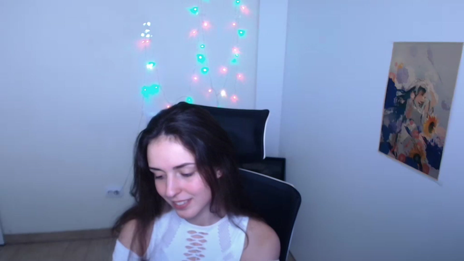 Gallery image thumbnail from Lurenn's myfreecams stream on, 12/07/2023, 12:53 image 13 of 20