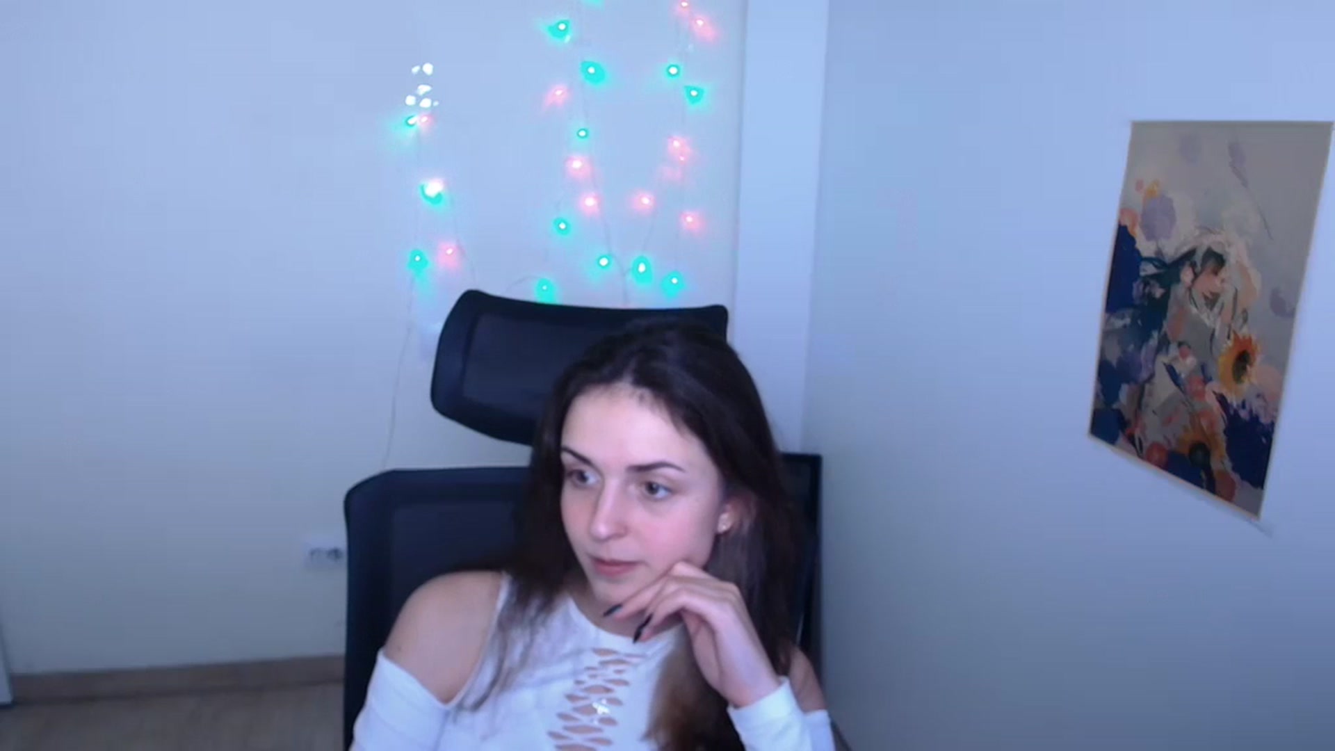 Gallery image thumbnail from Lurenn's myfreecams stream on, 12/07/2023, 12:53 image 18 of 20