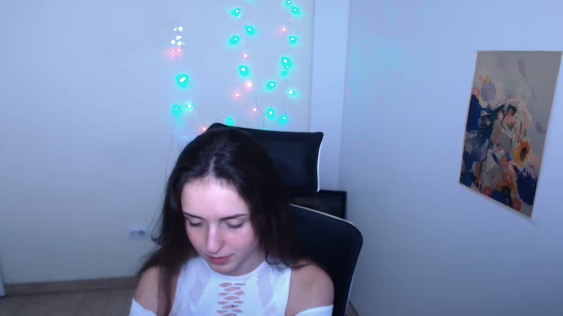 Gallery image thumbnail from Lurenn's myfreecams stream on, 12/07/2023, 12:53 image 11 of 20