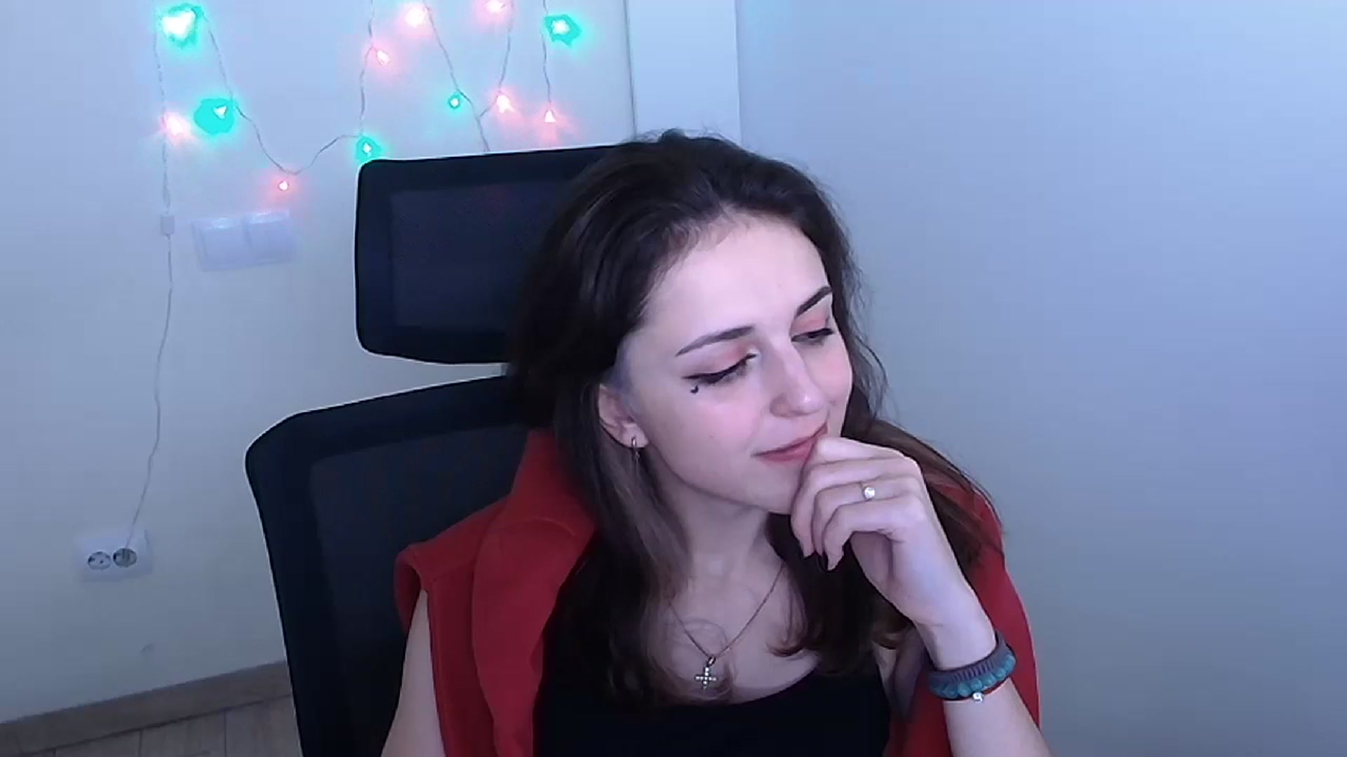 Gallery image thumbnail from Lurenn's myfreecams stream on, 12/10/2023, 11:09 image 17 of 20
