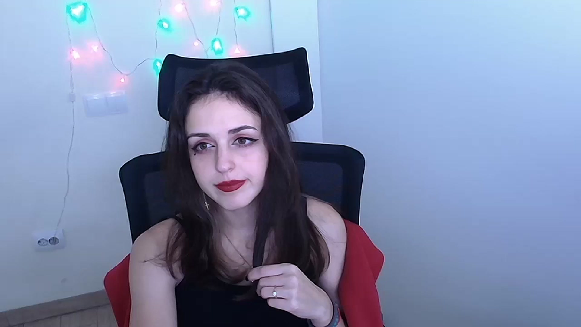 Gallery image thumbnail from Lurenn's myfreecams stream on, 12/10/2023, 11:09 image 7 of 20