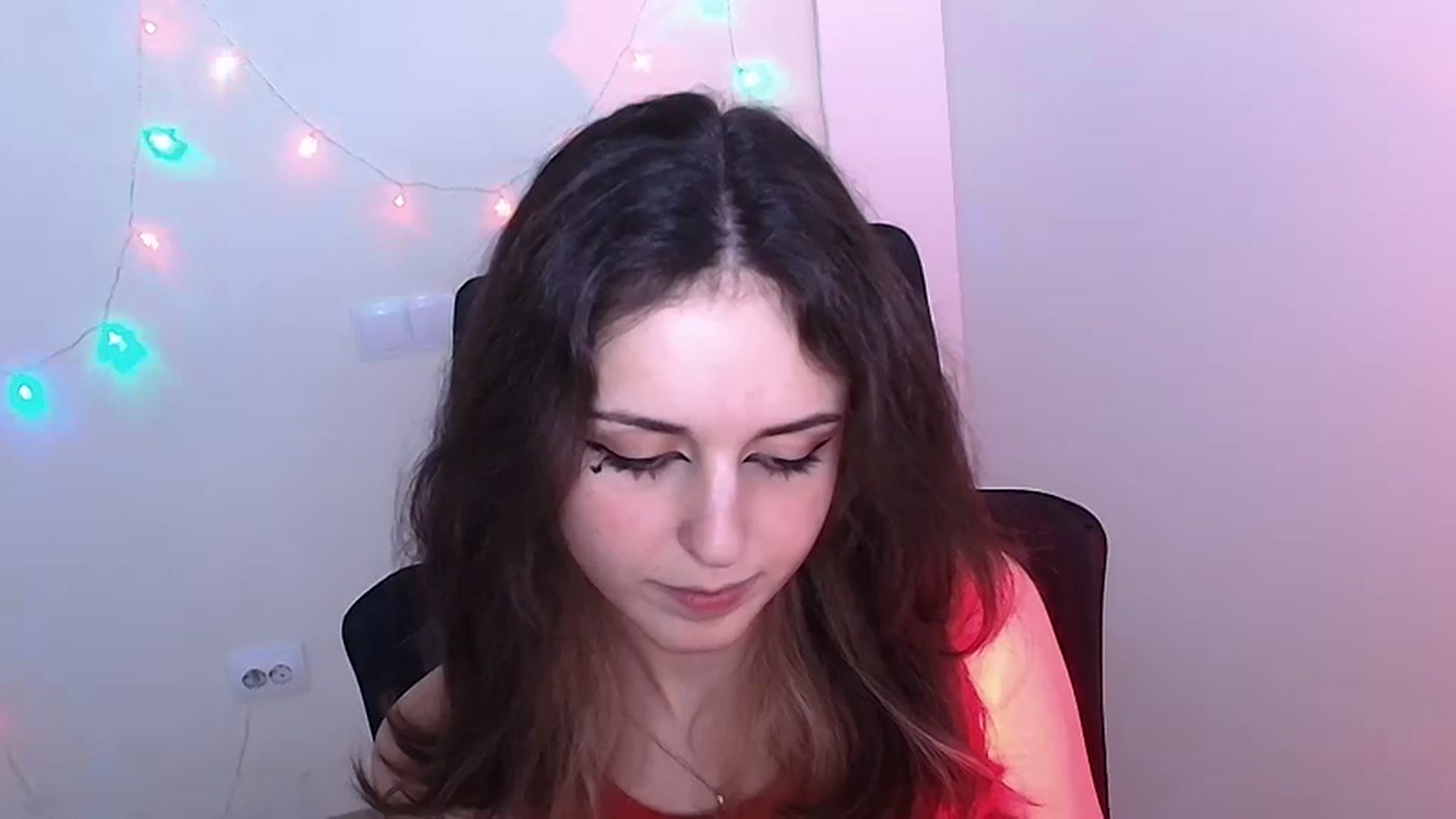 Gallery image thumbnail from Lurenn's myfreecams stream on, 12/12/2023, 14:23 image 15 of 20