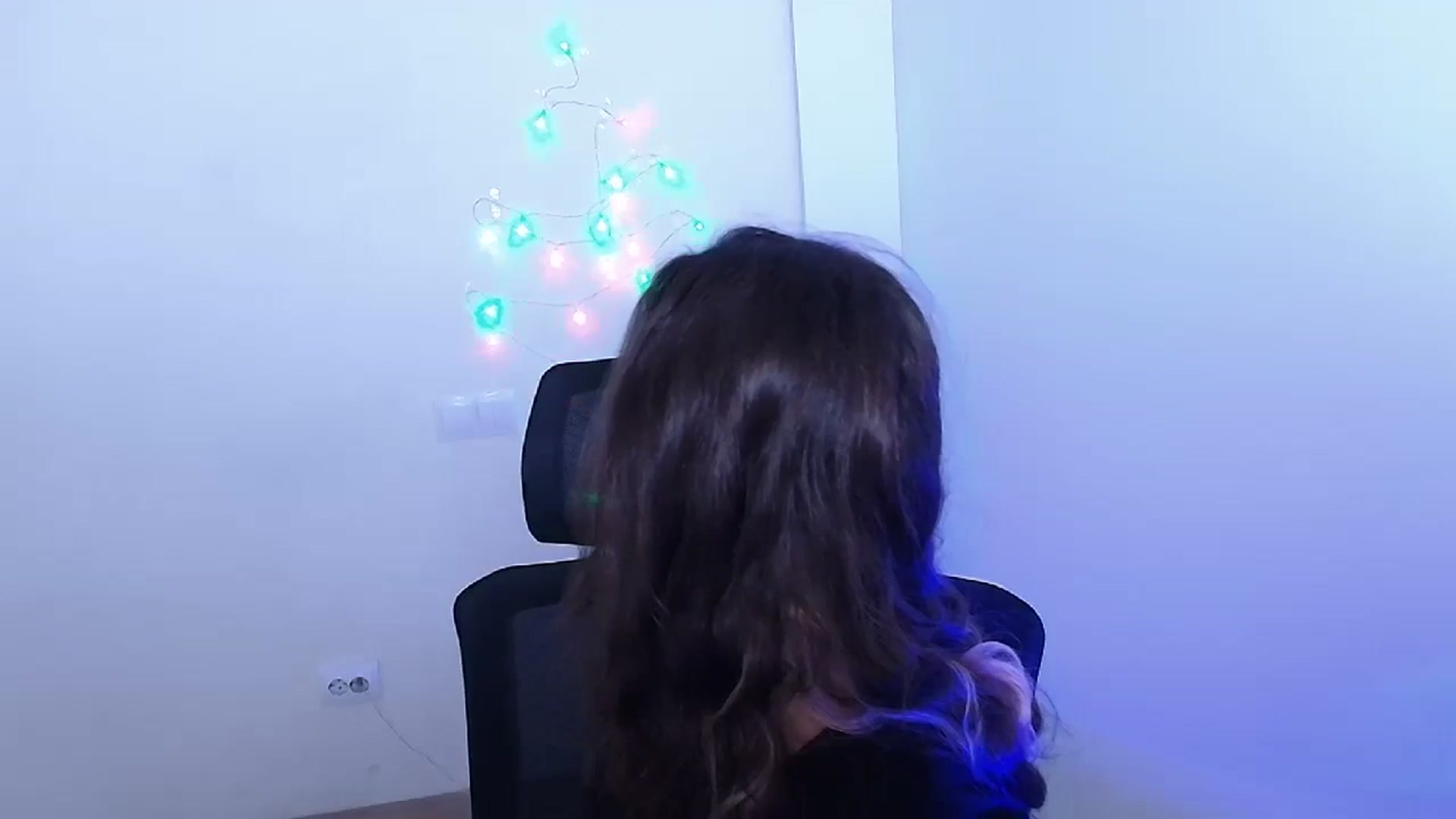 Gallery image thumbnail from Lurenn's myfreecams stream on, 12/13/2023, 14:24 image 18 of 20