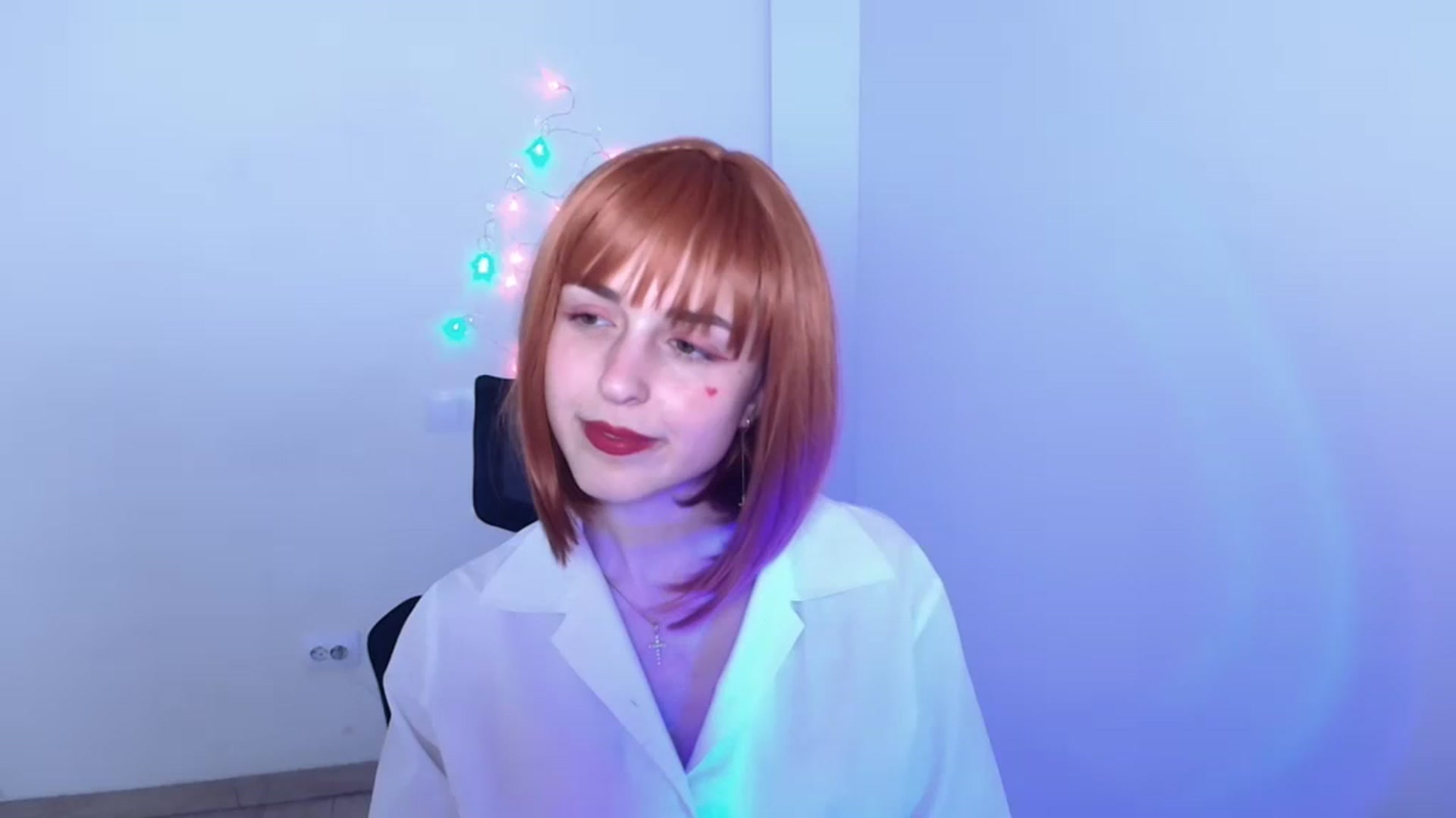 Gallery image thumbnail from Lurenn's myfreecams stream on, 12/18/2023, 19:03 image 12 of 20
