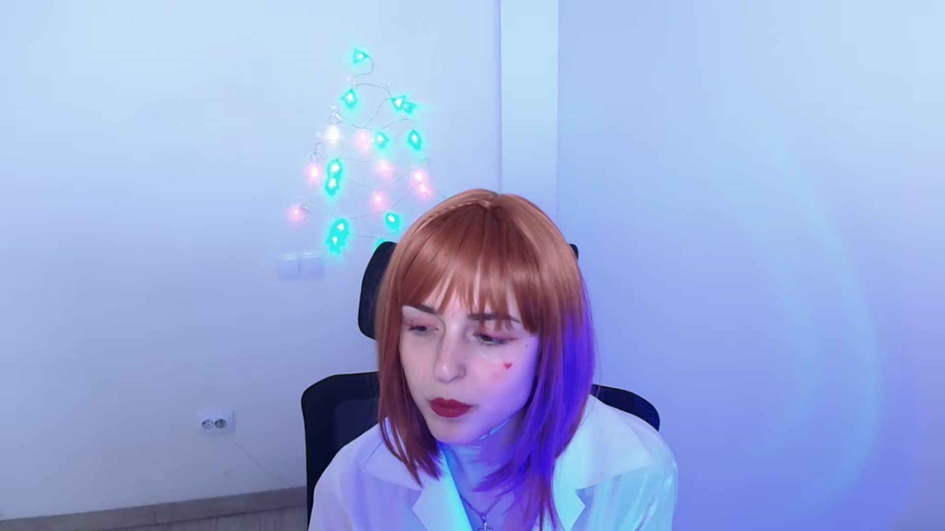 Gallery image thumbnail from Lurenn's myfreecams stream on, 12/18/2023, 19:03 image 6 of 20