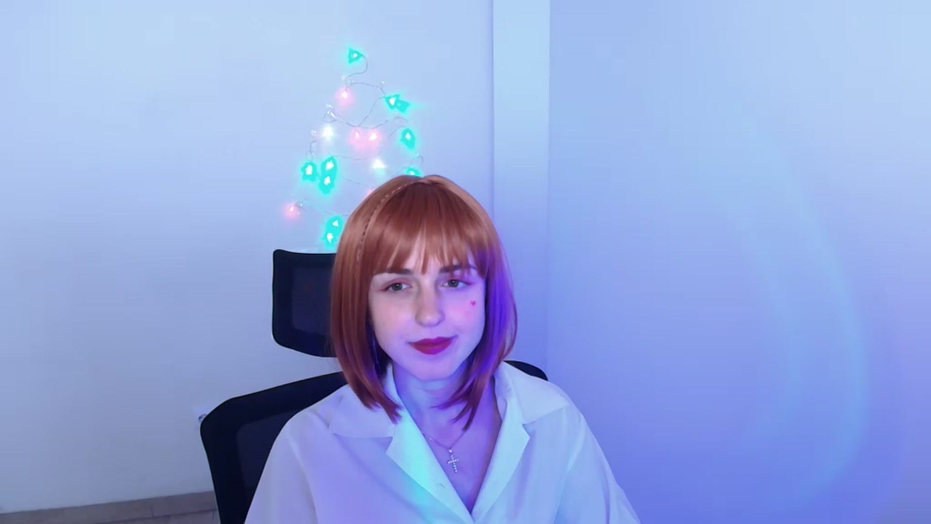 Gallery image thumbnail from Lurenn's myfreecams stream on, 12/18/2023, 19:03 image 10 of 20