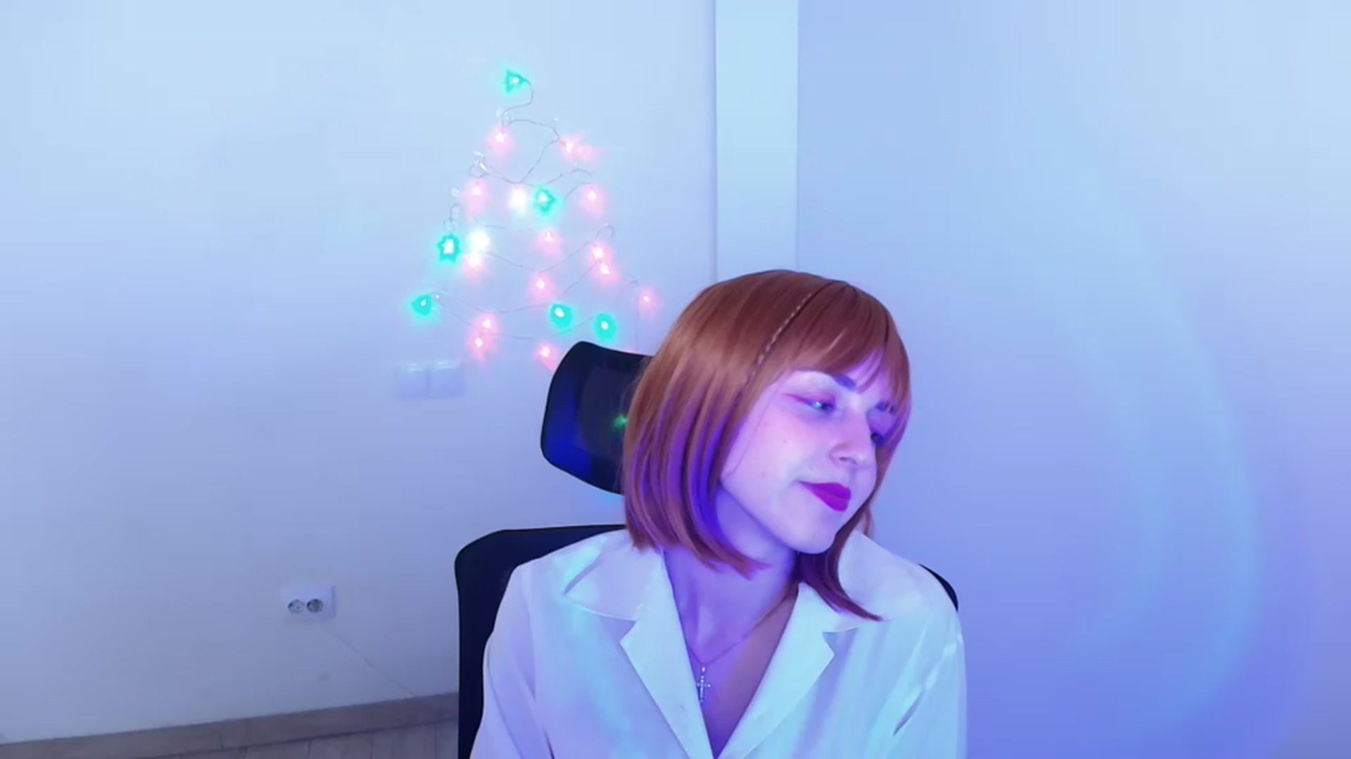 Gallery image thumbnail from Lurenn's myfreecams stream on, 12/18/2023, 19:03 image 8 of 20