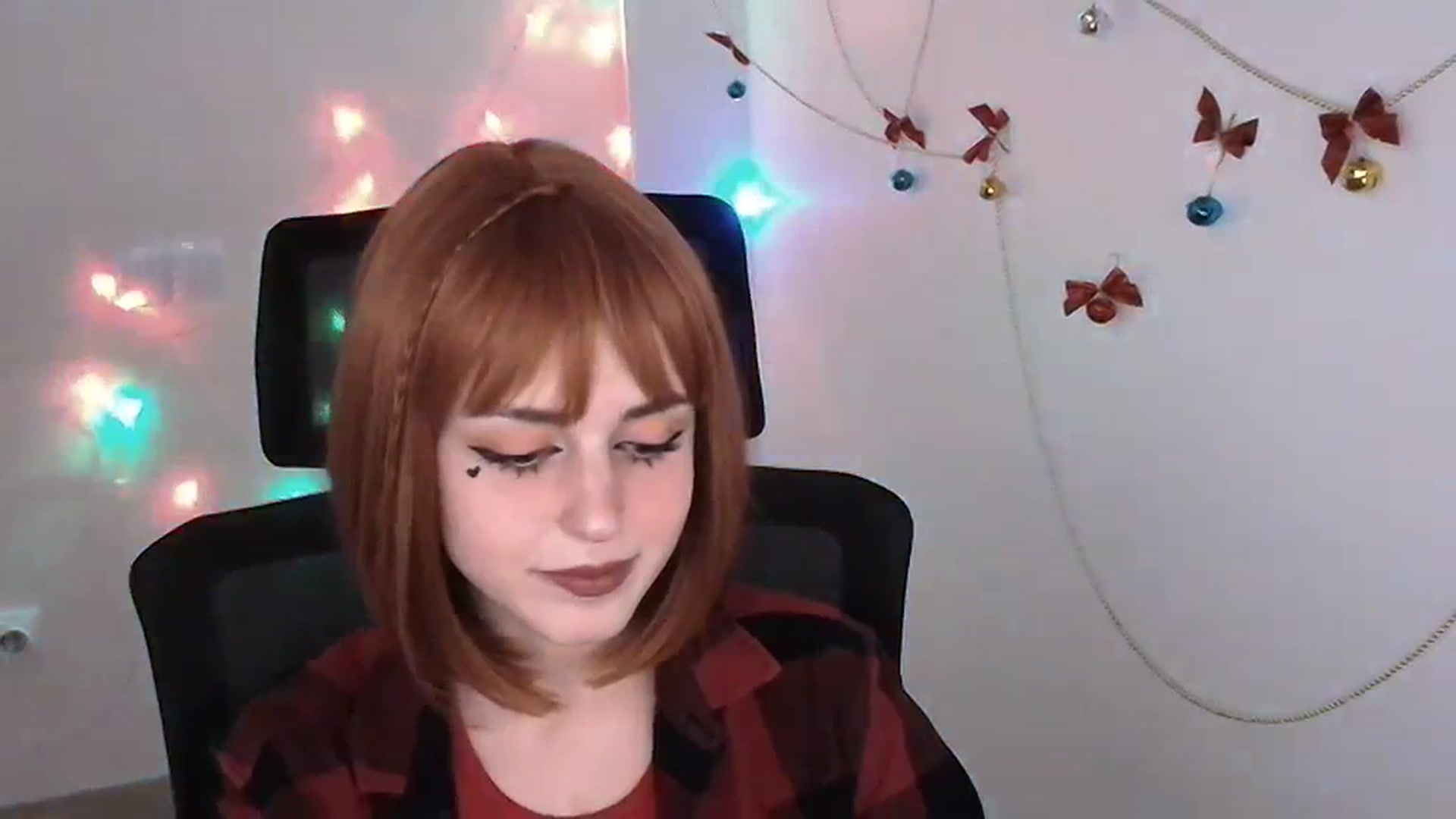 Gallery image thumbnail from Lurenn's myfreecams stream on, 12/23/2023, 14:54 image 4 of 20