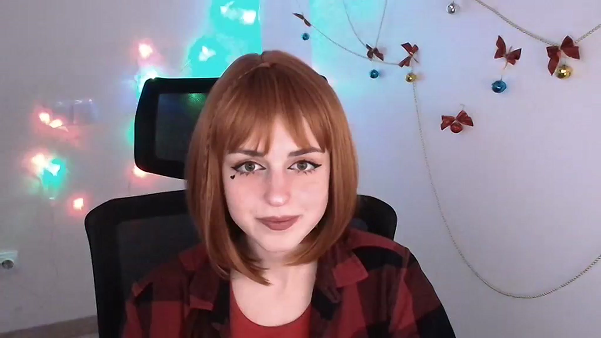Gallery image thumbnail from Lurenn's myfreecams stream on, 12/23/2023, 14:54 image 18 of 20