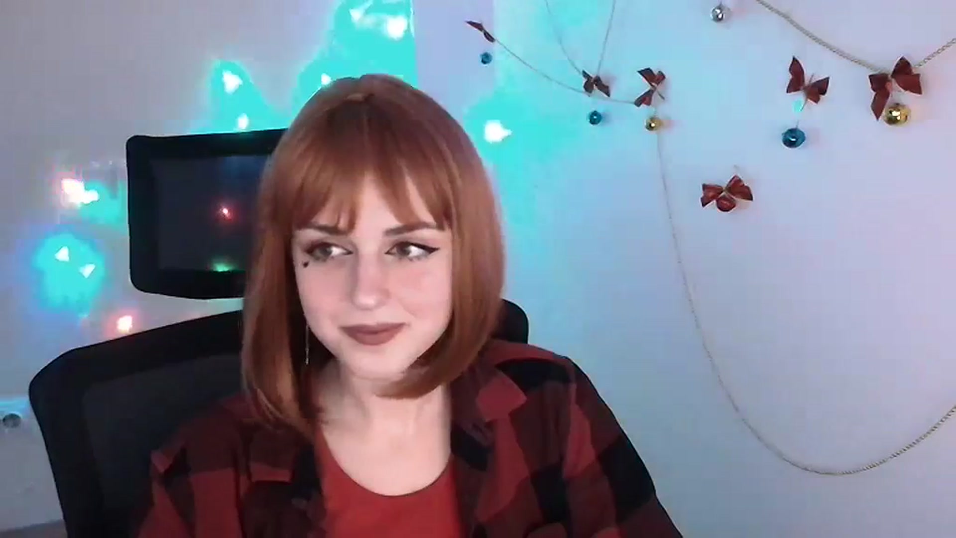 Gallery image thumbnail from Lurenn's myfreecams stream on, 12/23/2023, 14:54 image 16 of 20