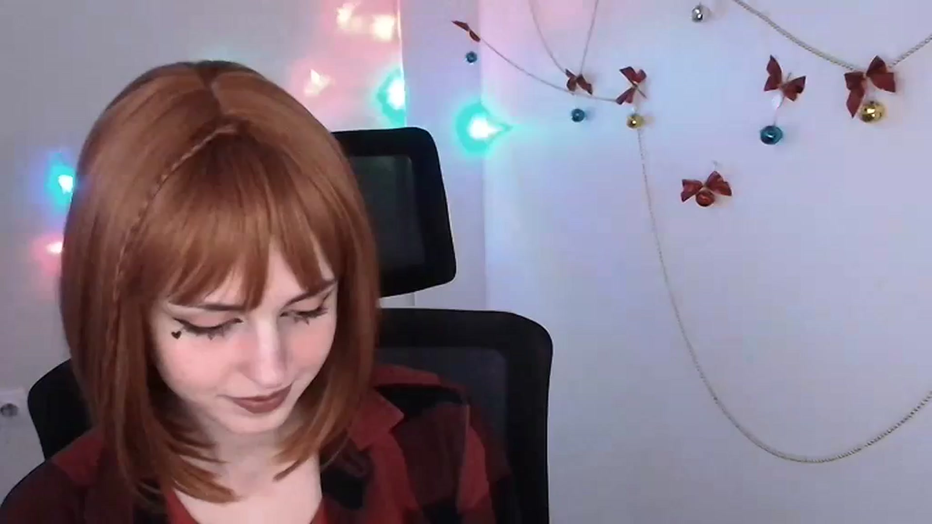 Gallery image thumbnail from Lurenn's myfreecams stream on, 12/23/2023, 14:54 image 12 of 20
